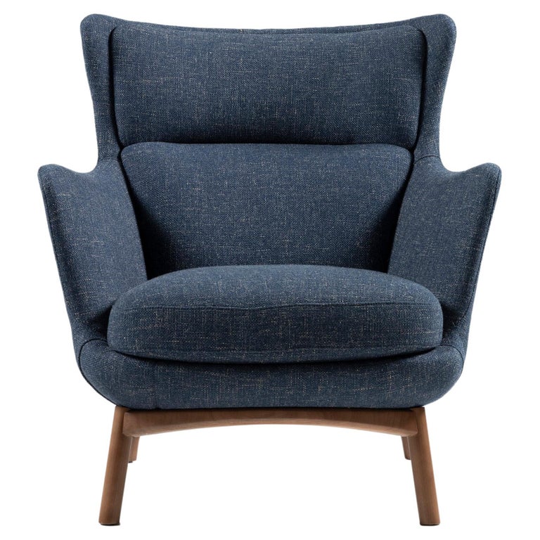 https://a.1stdibscdn.com/sublime-armchairs-contemporary-style-in-solid-wood-textiles-upholstery-for-sale/f_35593/f_344598921685046734039/f_34459892_1685046734758_bg_processed.jpg?width=768