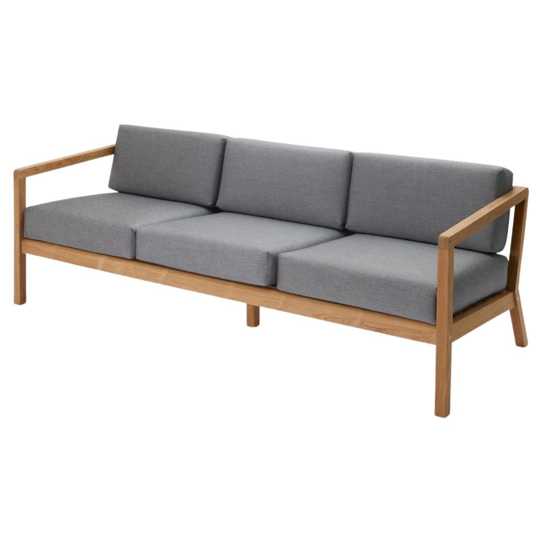 https://a.1stdibscdn.com/outdoor-virkelyst-3-seater-sofa-in-teak-and-yellow-striped-fabric-for-skagerak-for-sale-picture-12/f_14472/f_346228421686009003312/f_34622792_1686008466290_bg_processed.jpg