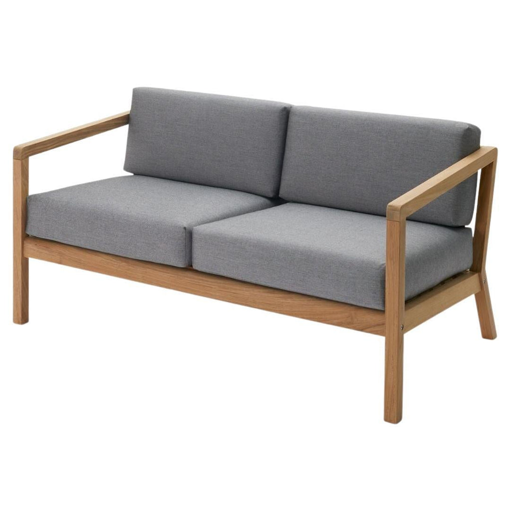 https://a.1stdibscdn.com/outdoor-virkelyst-2-seater-sofa-in-teak-and-ash-fabric-for-skagerak-for-sale/f_14472/f_346342521686069848097/f_34634252_1686069848333_bg_processed.jpg