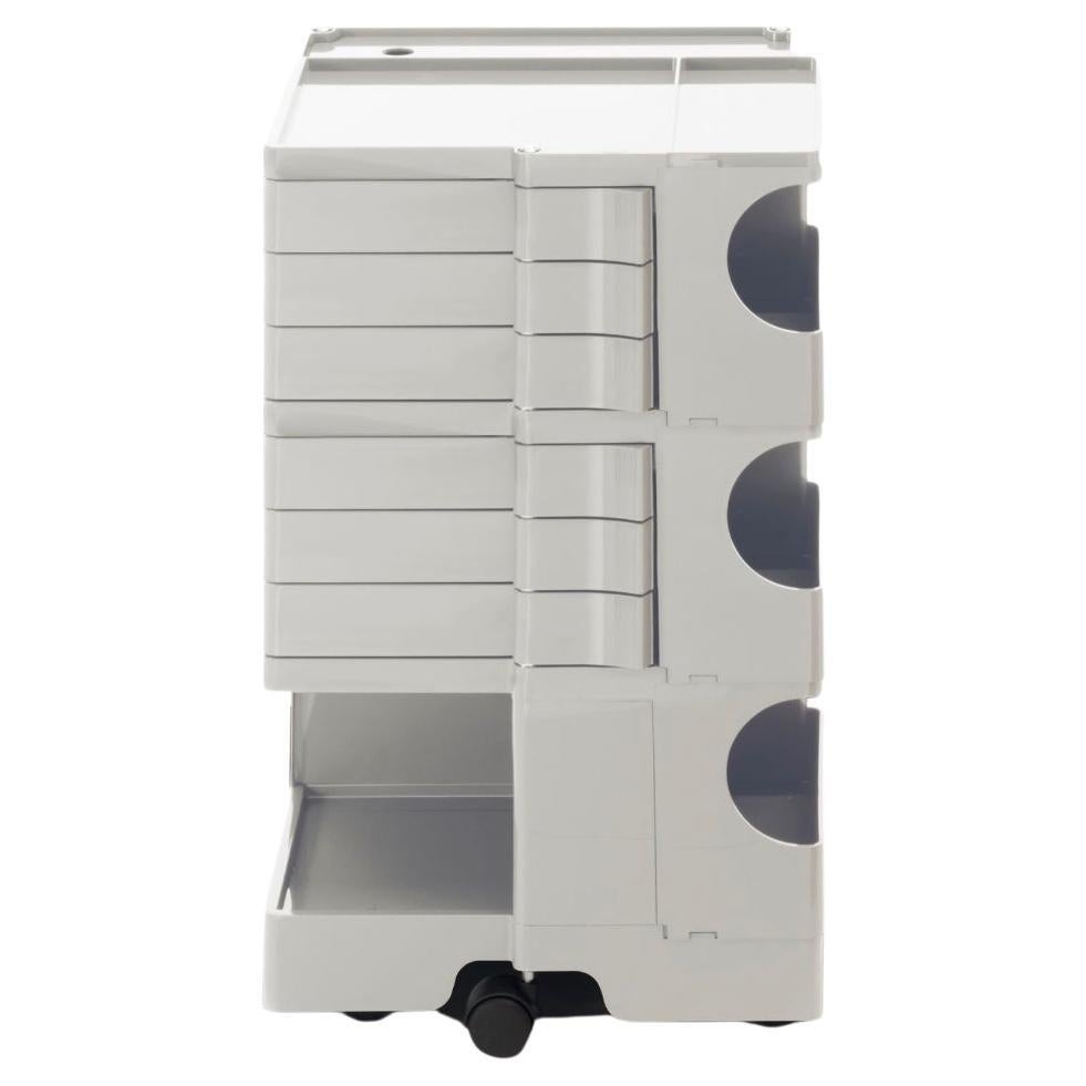 https://a.1stdibscdn.com/joe-colombo-boby-trolley-1970-size-m-with-6-drawers-in-white-for-b-line-for-sale/f_58922/f_346419521686123832681/f_34641952_1686123832897_bg_processed.jpg