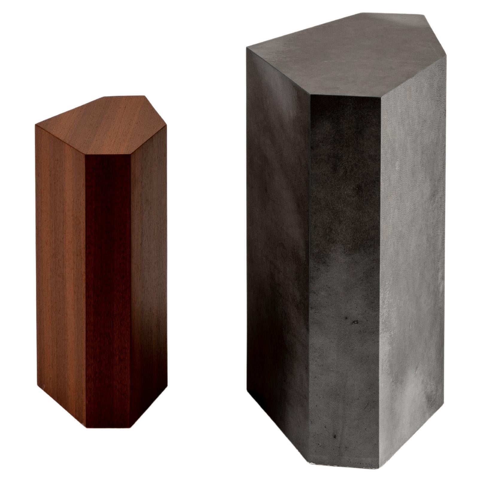 https://a.1stdibscdn.com/laurameroni-imperfetto-coffee-tables-set-in-custom-materials-for-sale/f_52792/f_346431521686128422761/f_34643152_1686128423461_bg_processed.jpg