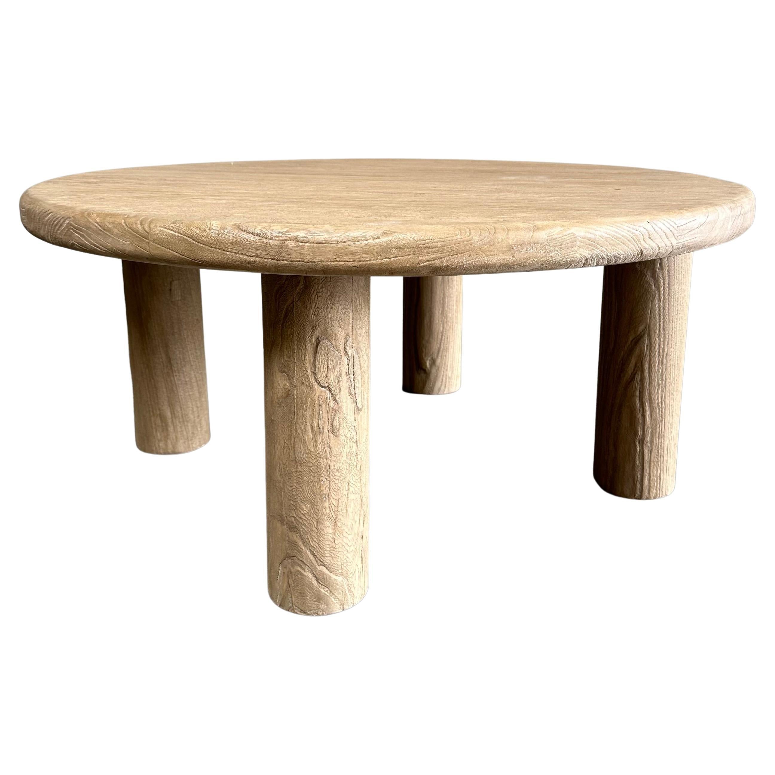 https://a.1stdibscdn.com/custom-reclaimed-elm-wood-round-coffee-table-for-sale/f_18223/f_346712421686698054609/f_34671242_1686698055529_bg_processed.jpg
