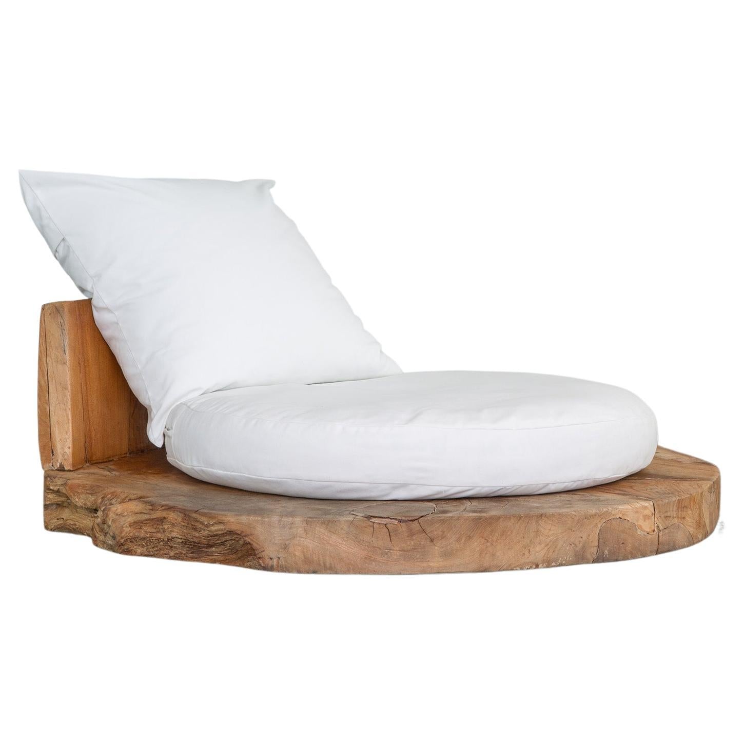 https://a.1stdibscdn.com/round-organic-lounge-chairs-for-sale/f_55372/f_347576021686692280381/f_34757602_1686692280778_bg_processed.jpg