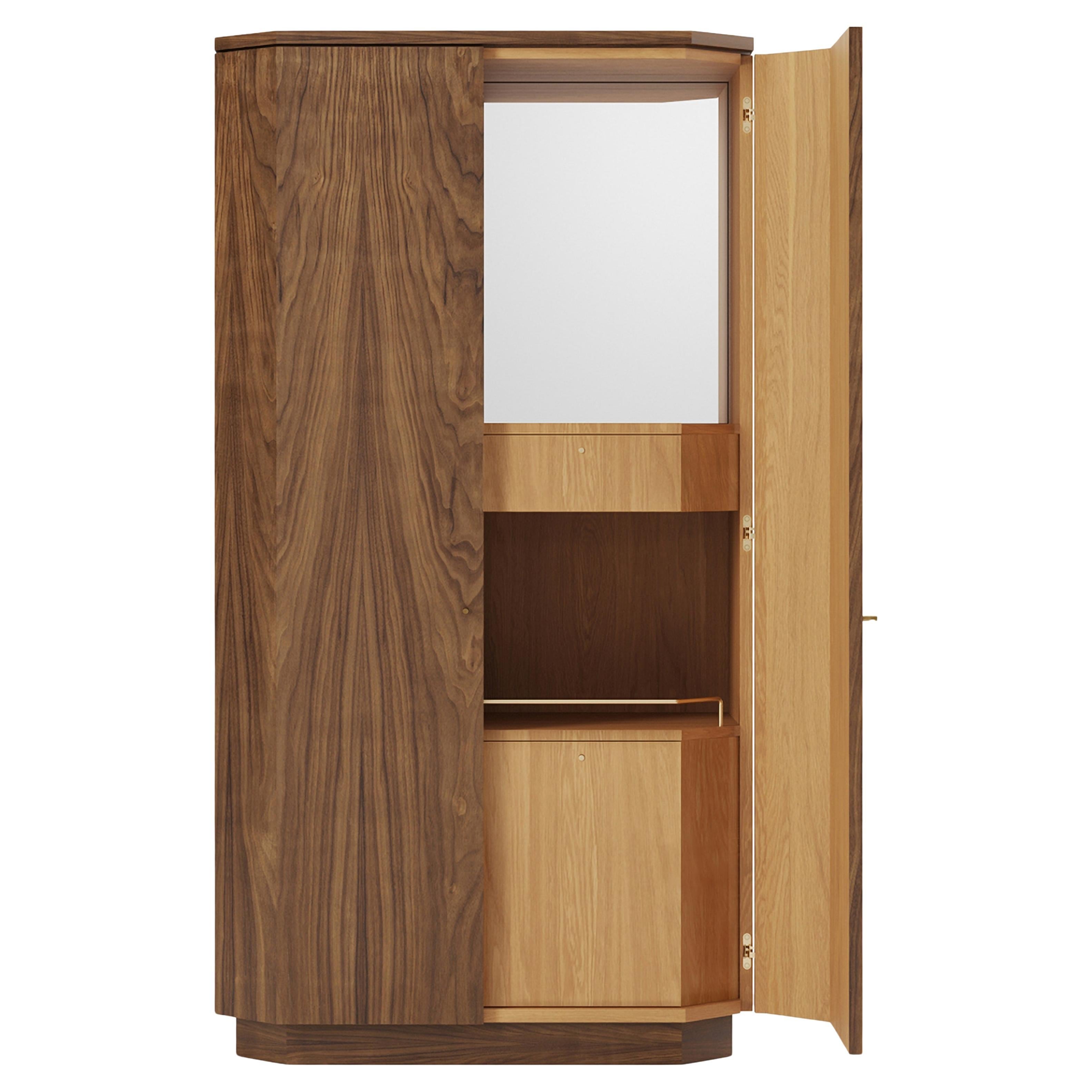 https://a.1stdibscdn.com/winston-drinks-cabinet-in-walnut-and-oak-designed-by-kevin-frankental-for-sale/f_59512/f_349920821767786449914/f_34992082_1767786451092_bg_processed.jpg