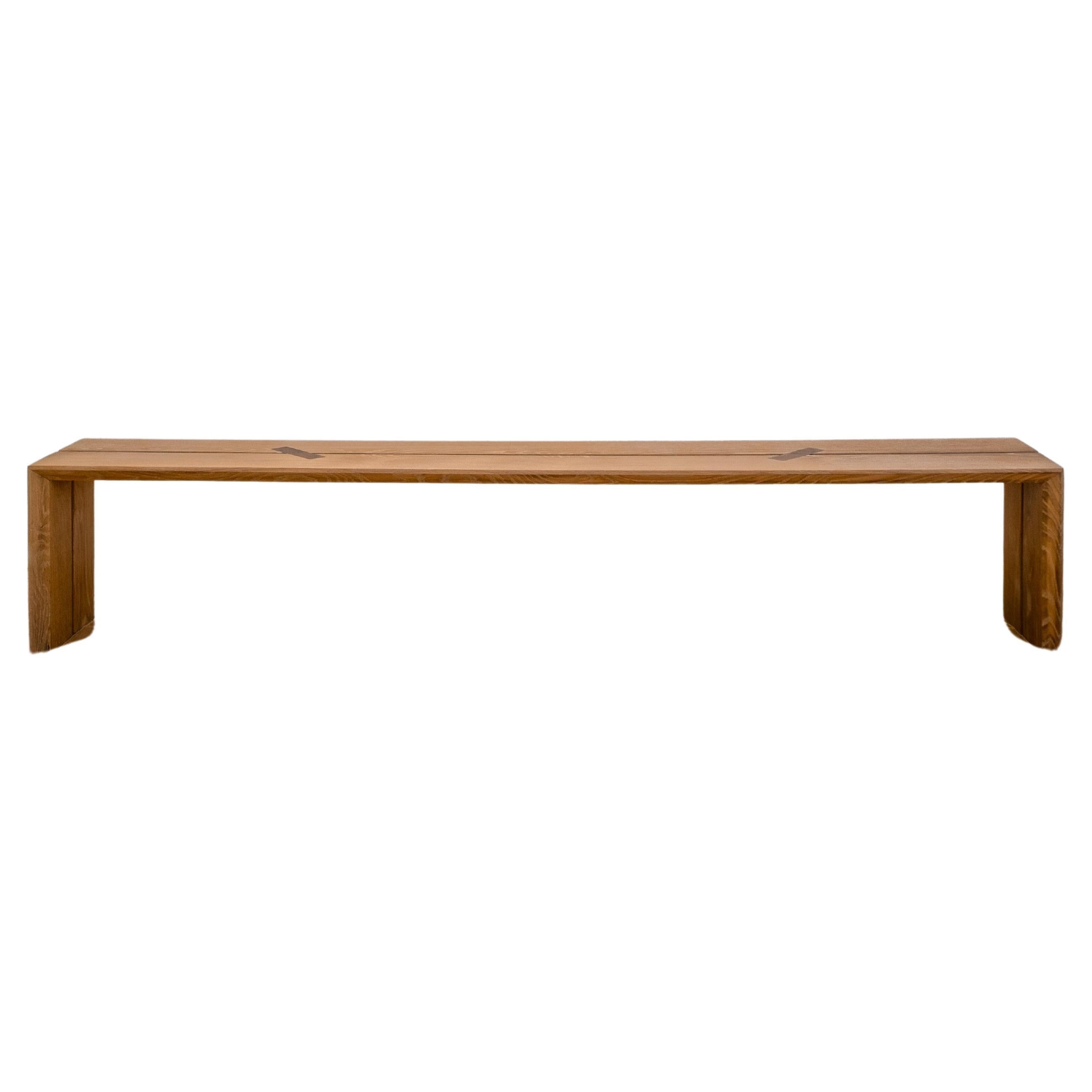https://a.1stdibscdn.com/walnut-oak-butterfly-joinery-gallery-handmade-modern-minimal-bench-for-sale/f_55692/f_356559521711909961981/f_35655952_1711909962503_bg_processed.jpg