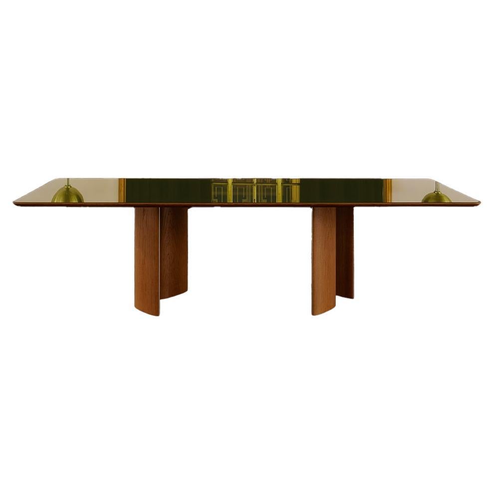 https://a.1stdibscdn.com/lacquered-glass-and-honey-oak-wood-dining-table-by-tatjana-von-stein-france-for-sale/f_89372/f_357037721692287385647/f_35703772_1692287385893_bg_processed.jpg