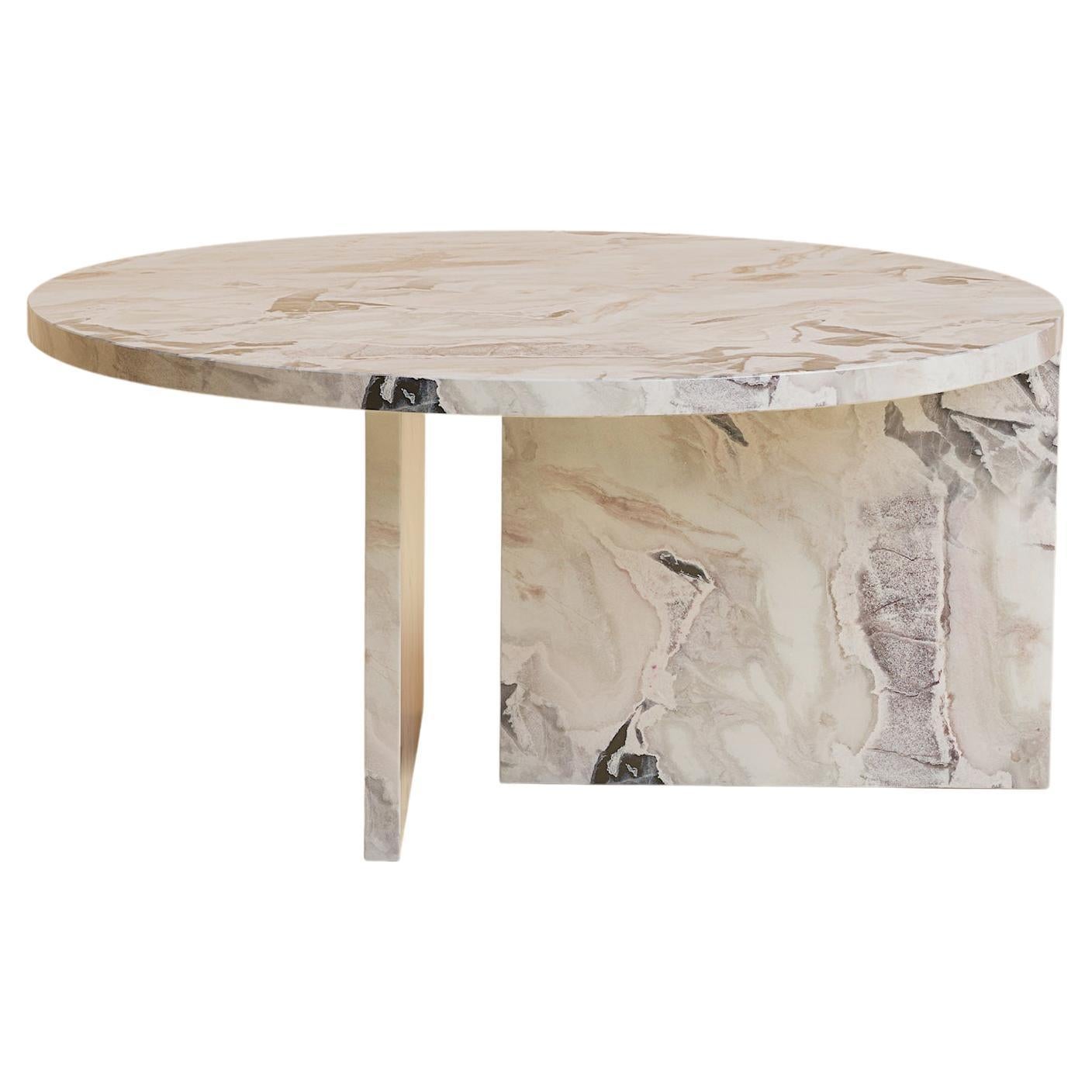 https://a.1stdibscdn.com/dover-white-marble-round-coffee-table-made-in-italy-for-sale/f_80972/f_361853421694849180121/f_36185342_1694849180543_bg_processed.jpg