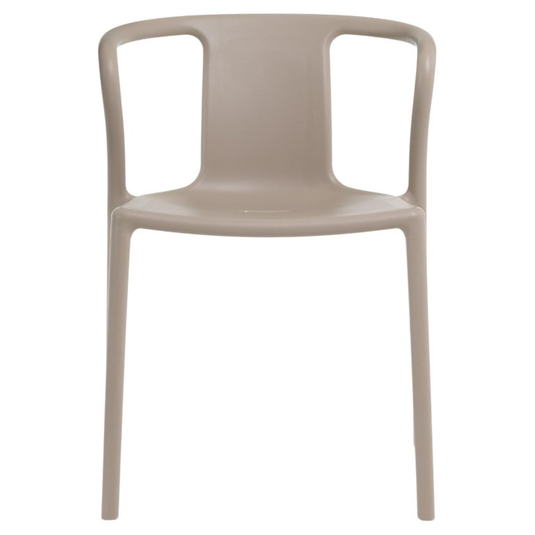 https://a.1stdibscdn.com/set-of-4-air-armchair-in-beige-by-jasper-morrison-for-magis-for-sale/f_16392/f_361876021694868641186/f_36187602_1694868641630_bg_processed.jpg?width=768