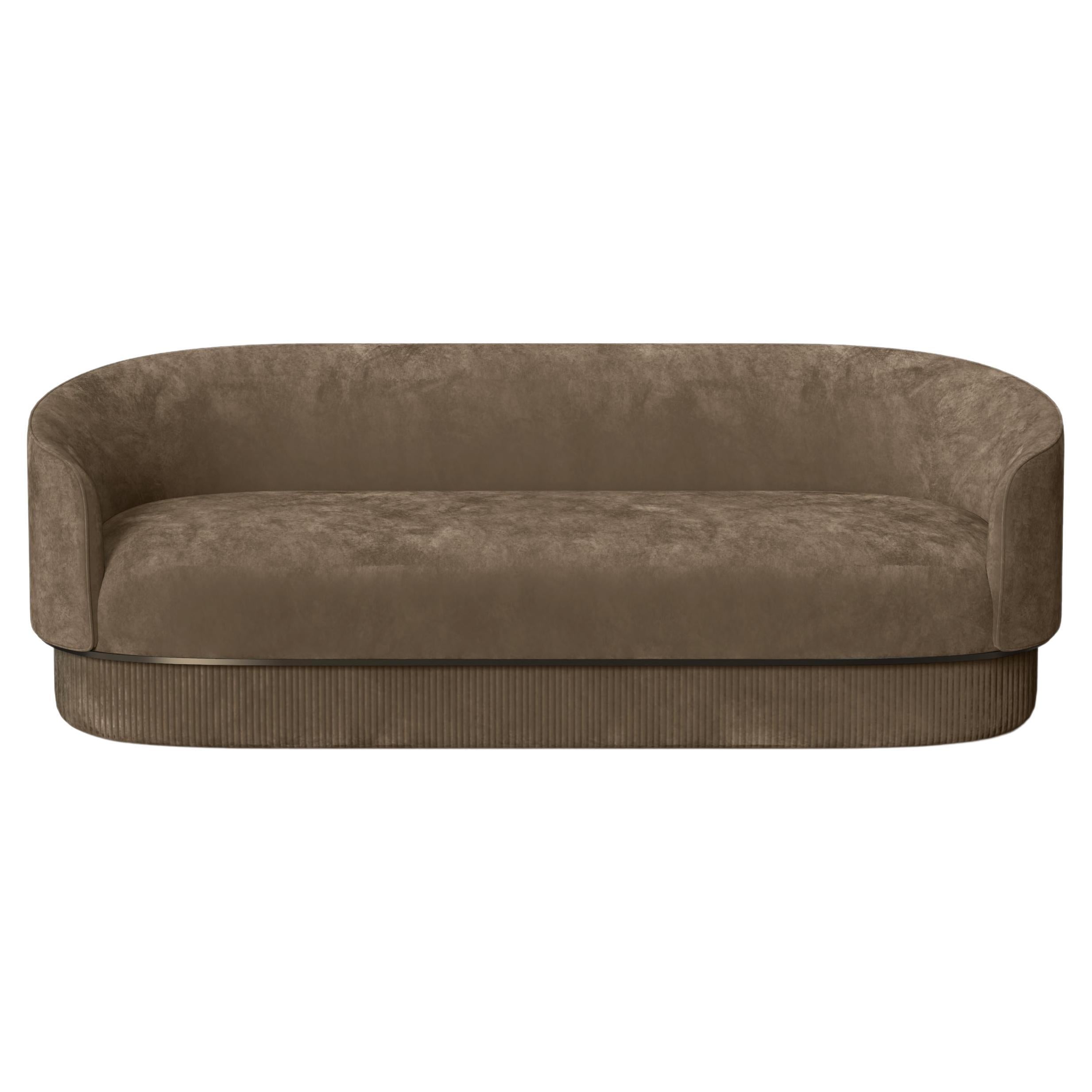 https://a.1stdibscdn.com/modern-gentle-sofa-in-brown-velvet-and-bronze-metal-for-sale/f_58982/f_369558621699265332754/f_36955862_1699265333418_bg_processed.jpg