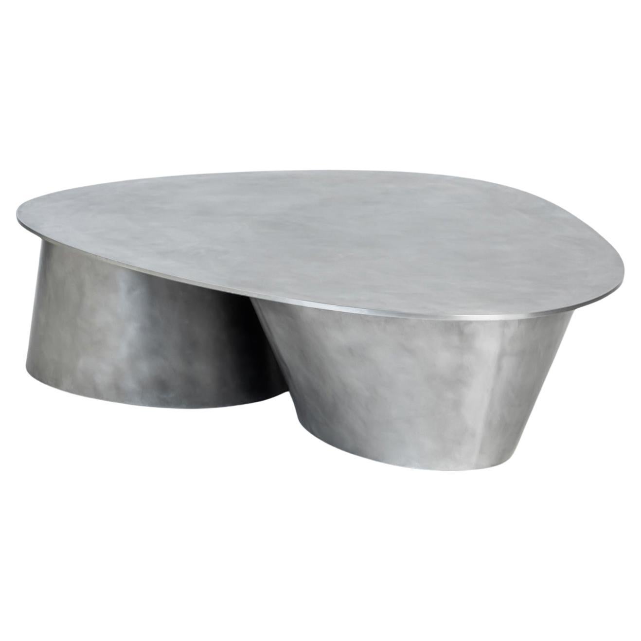 https://a.1stdibscdn.com/aluminium-coffee-table-by-jan-ankiersztajn-for-sale-picture-2/f_43981/f_372799721701175672339/f_37279972_1701175672654_bg_processed.jpg