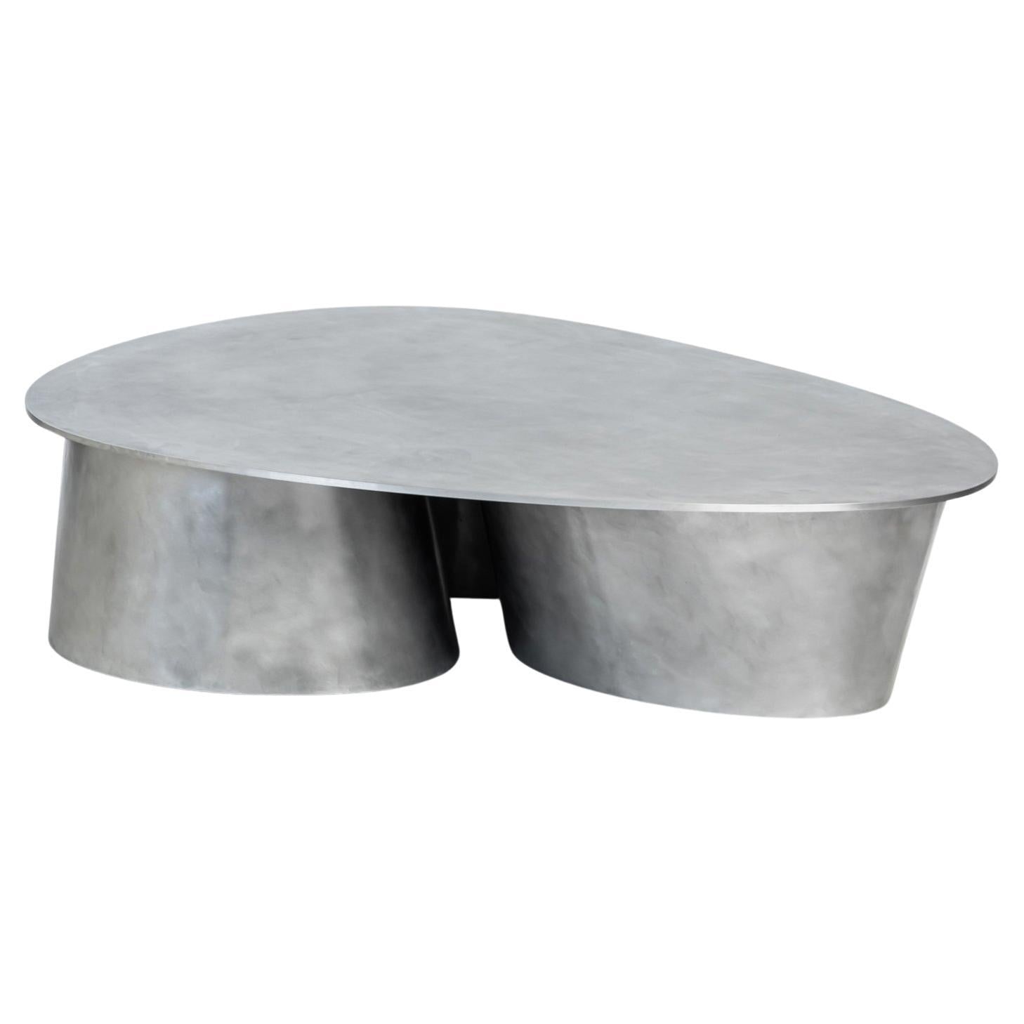 https://a.1stdibscdn.com/aluminium-coffee-table-by-jan-ankiersztajn-for-sale/f_43981/f_372799721701175739038/f_37279972_1701175739429_bg_processed.jpg