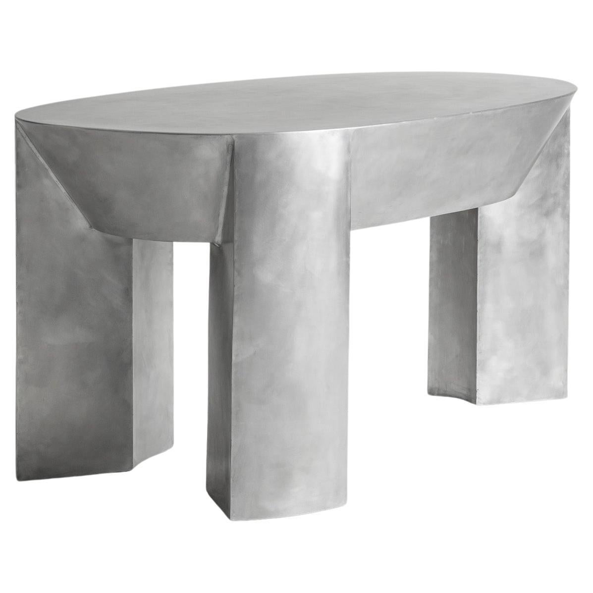 https://a.1stdibscdn.com/aluminium-table-by-jan-ankiersztajn-for-sale/f_43981/f_372802721701176139126/f_37280272_1701176139507_bg_processed.jpg