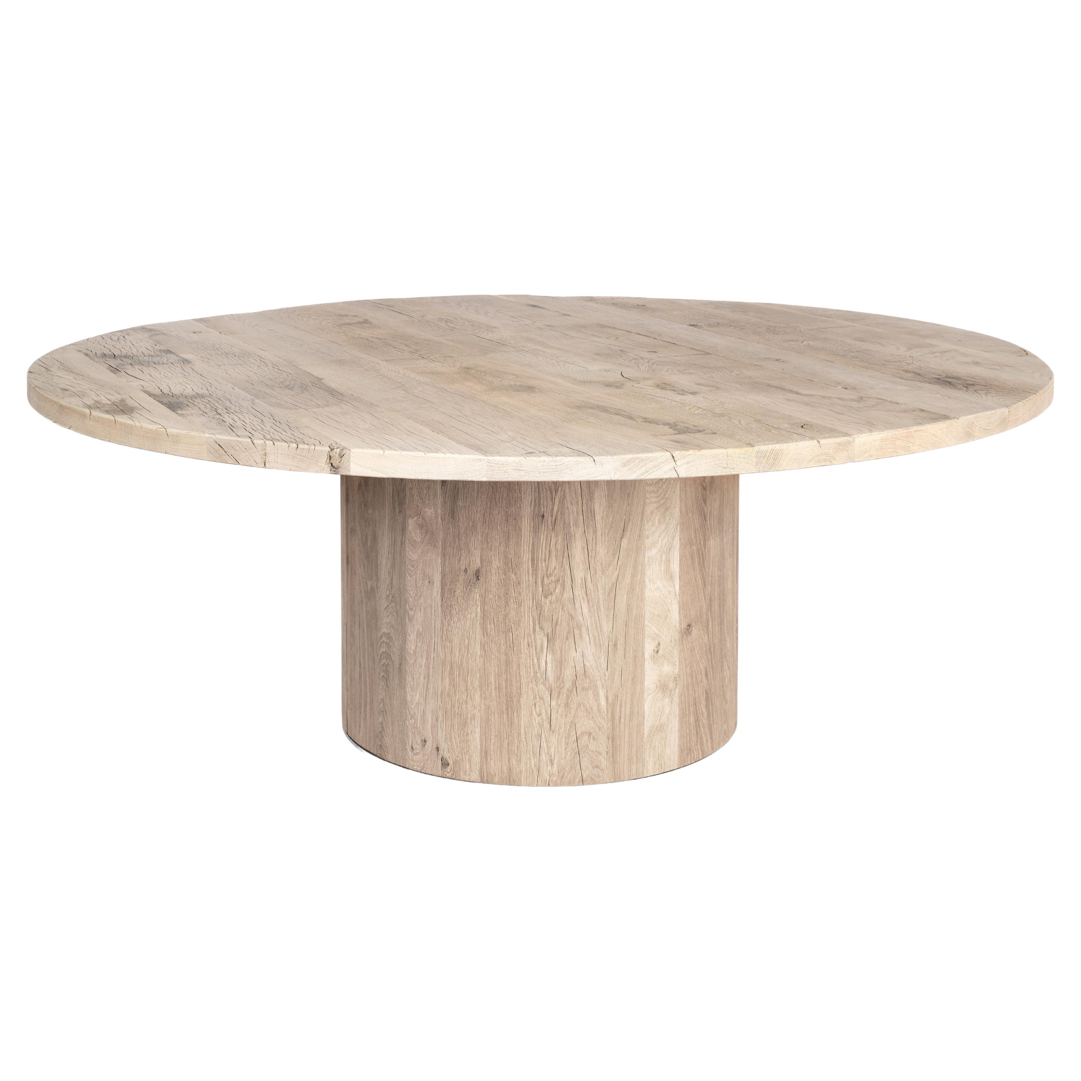https://a.1stdibscdn.com/bespoke-solid-aged-french-natural-weatherd-oak-barrel-round-dining-table-for-sale/f_94222/f_376221621702911243113/f_37622162_1702911244370_bg_processed.jpg