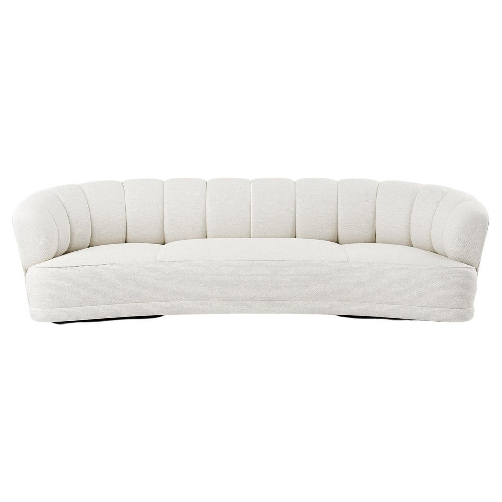 https://a.1stdibscdn.com/1950s-style-sofa-made-to-order-in-customers-own-material-com-for-sale-picture-2/f_27693/f_378493321704756916272/f_37849332_1704756916548_bg_processed.jpg