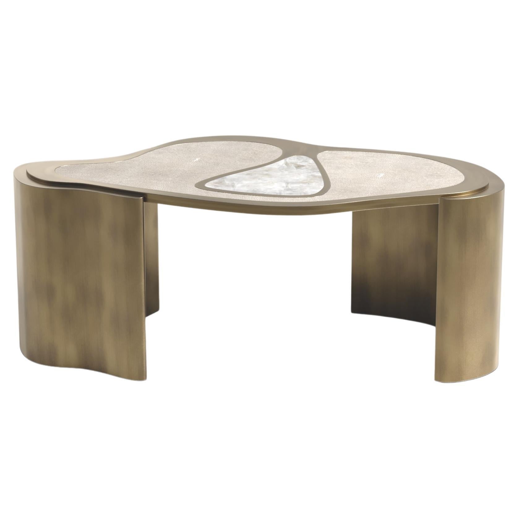 https://a.1stdibscdn.com/shagreen-coffee-table-with-bronze-patina-brass-details-by-kifu-paris-for-sale/f_45491/f_378526021704761071298/f_37852602_1704761071669_bg_processed.jpg