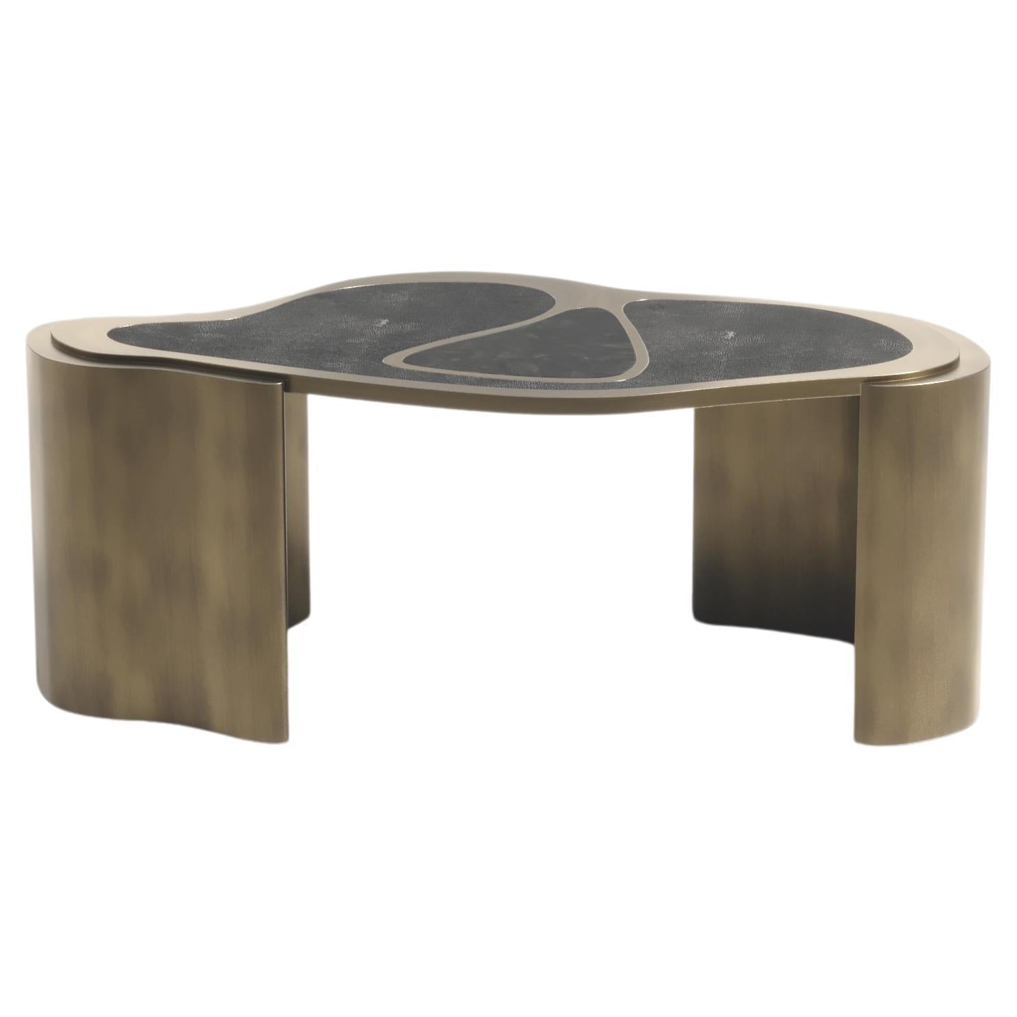 https://a.1stdibscdn.com/shagreen-coffee-table-with-bronze-patina-brass-details-by-kifu-paris-for-sale/f_45491/f_378529821704762240114/f_37852982_1704762240586_bg_processed.jpg