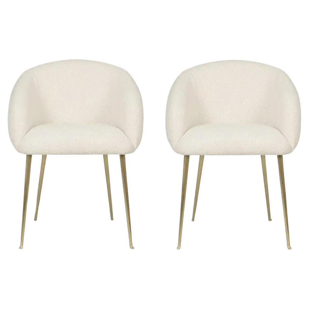 https://a.1stdibscdn.com/set-of-2-upholstered-dining-chairs-with-tapered-legs-in-brass-for-sale/f_27693/f_379471021706130879290/f_37947102_1706130879665_bg_processed.jpg