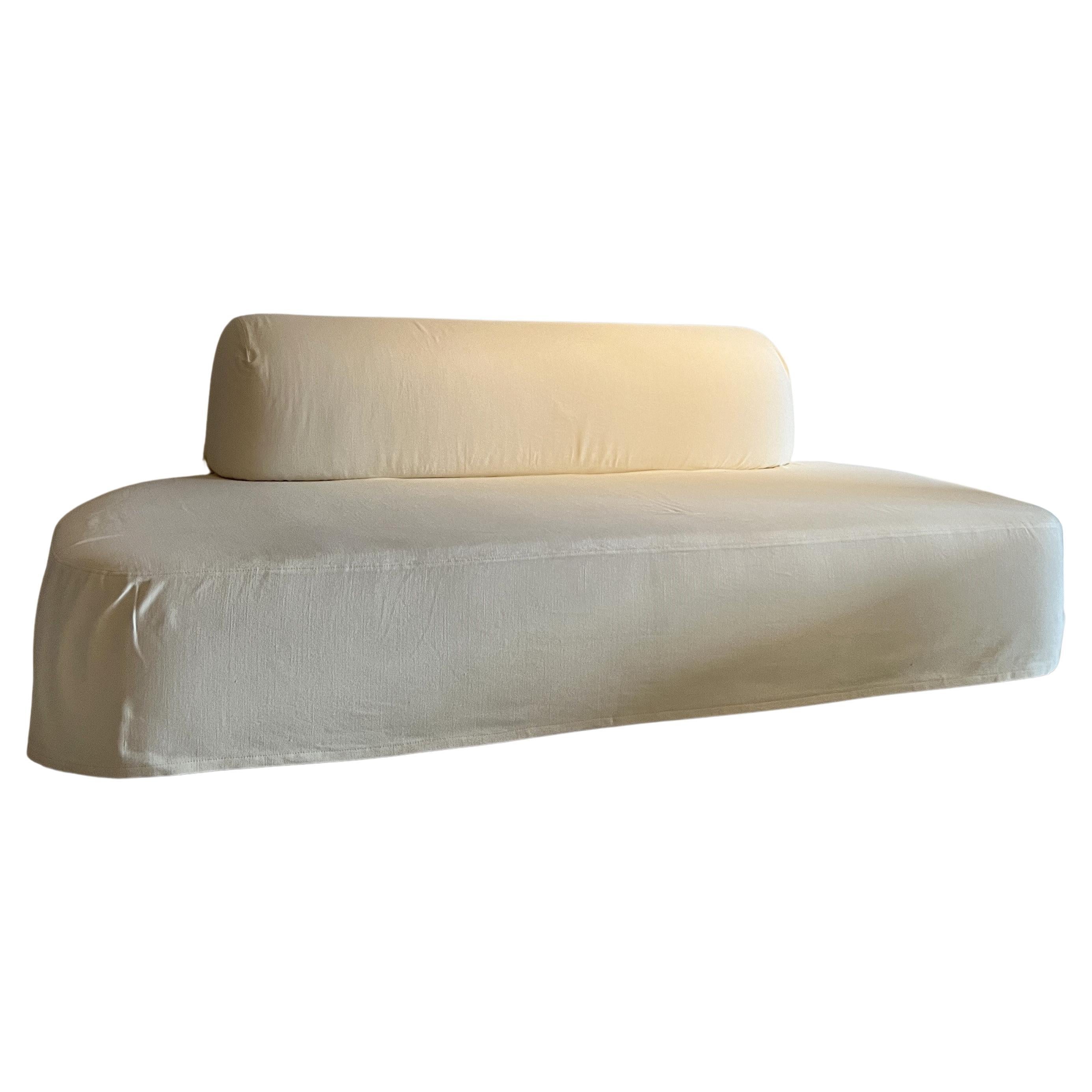 https://a.1stdibscdn.com/slipcover-sofa-tristan-3-seat-custom-for-sale/f_20233/f_379751421705443646885/f_37975142_1705443647657_bg_processed.jpg
