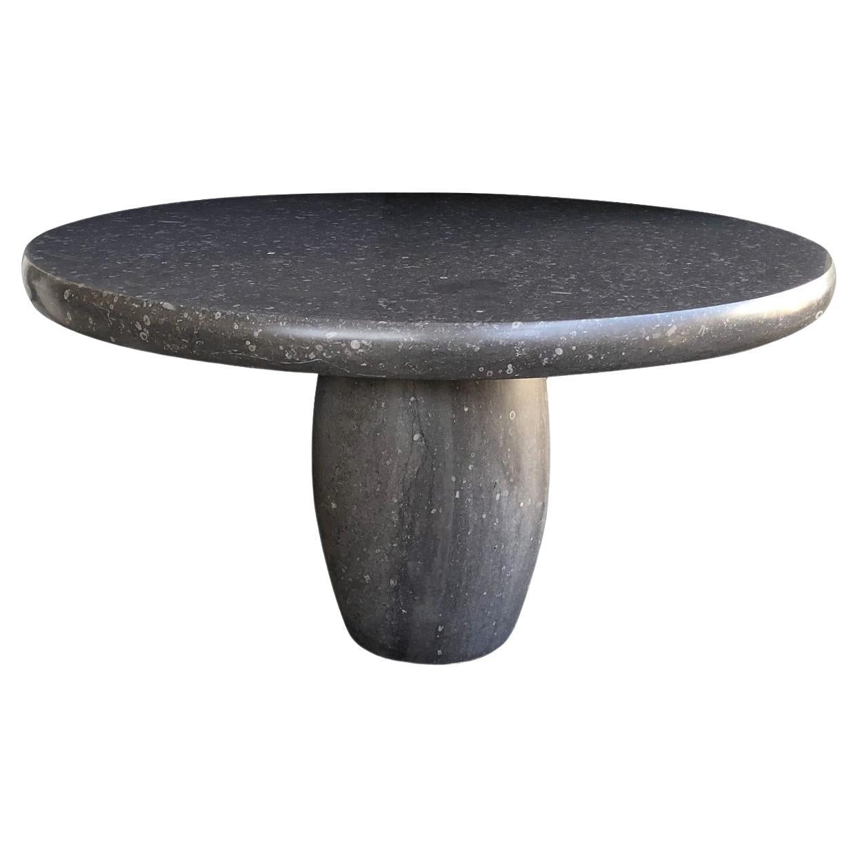 https://a.1stdibscdn.com/a-carved-belgian-bluestone-round-dining-center-table-with-barrel-form-base-for-sale/f_7970/f_382744021707172463356/f_38274402_1707172463669_bg_processed.jpg