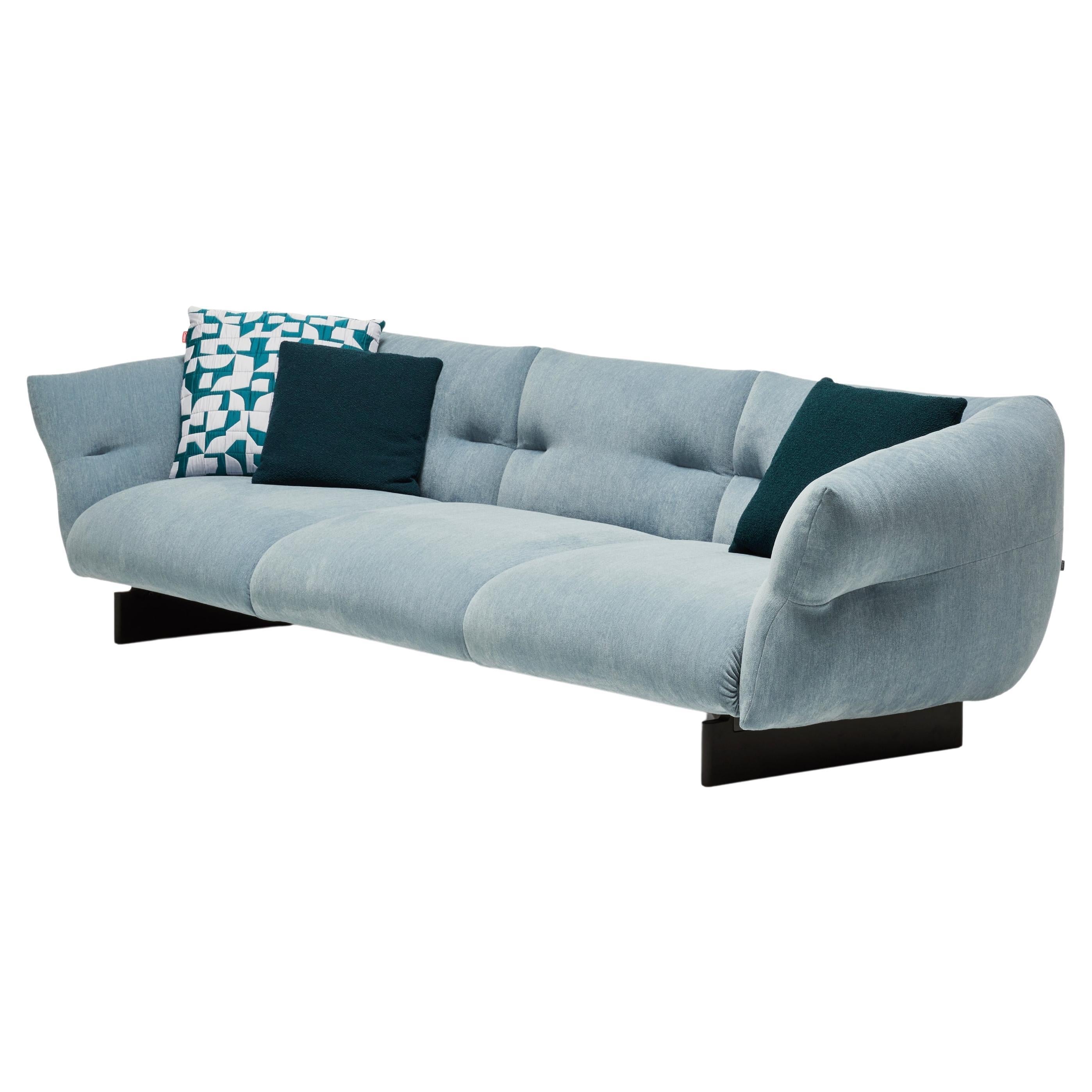 https://a.1stdibscdn.com/moncloud-sofa-by-patricia-urquiola-for-cassina-for-sale/f_14272/f_383753021707750394001/f_38375302_1707750394905_bg_processed.jpg