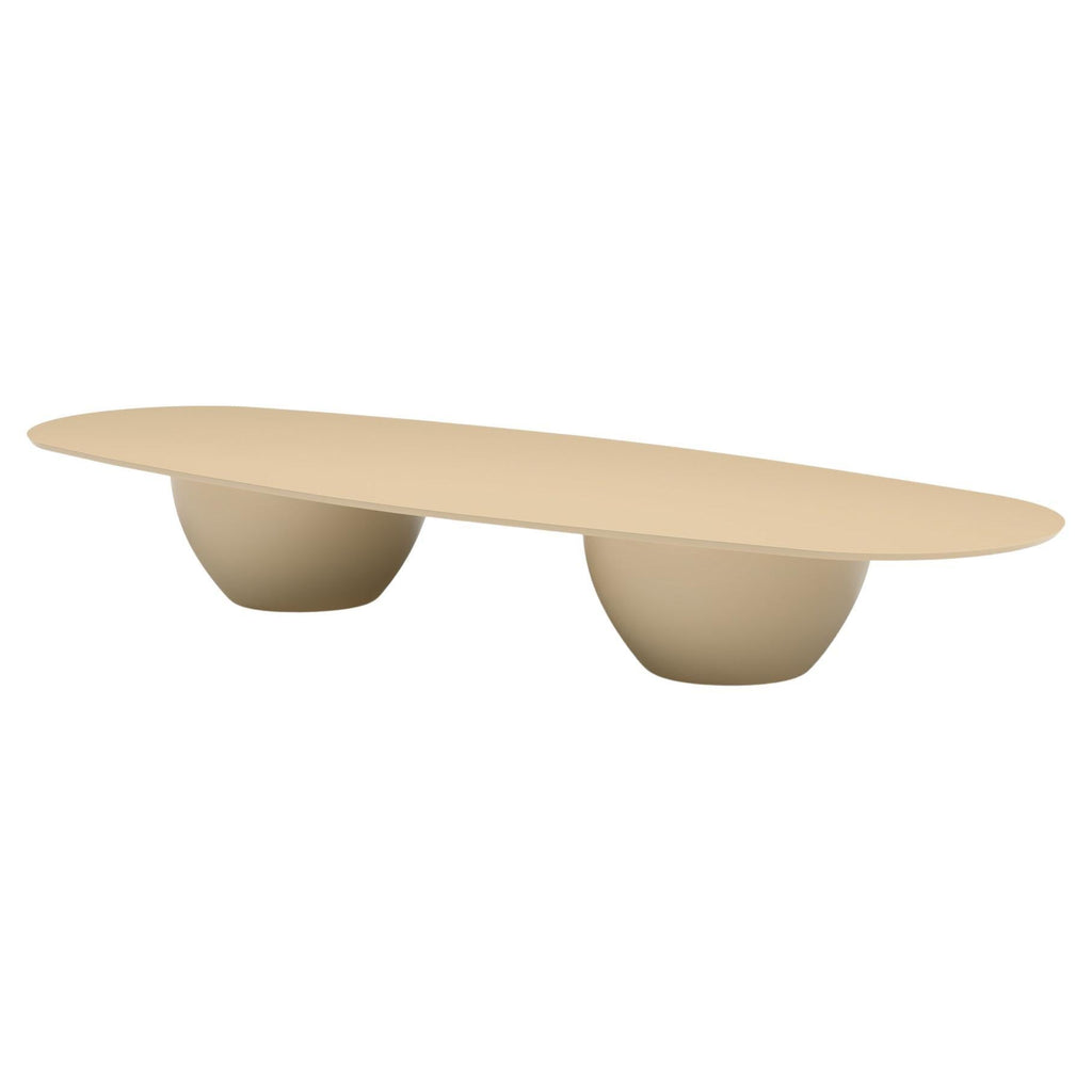 https://a.1stdibscdn.com/12-seater-outdoor-dining-table-lacquered-in-matte-beige-for-sale/f_27693/f_384759621708316381602/f_38475962_1708316381981_bg_processed.jpg