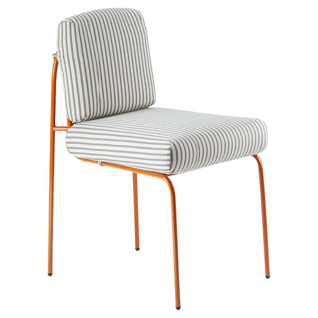 https://a.1stdibscdn.com/contemporary-riviera-chair-in-lacquered-salmon-metal-for-outdoors-for-sale/f_40973/f_386545621709295903993/f_38654562_1709295904448_bg_processed.jpg