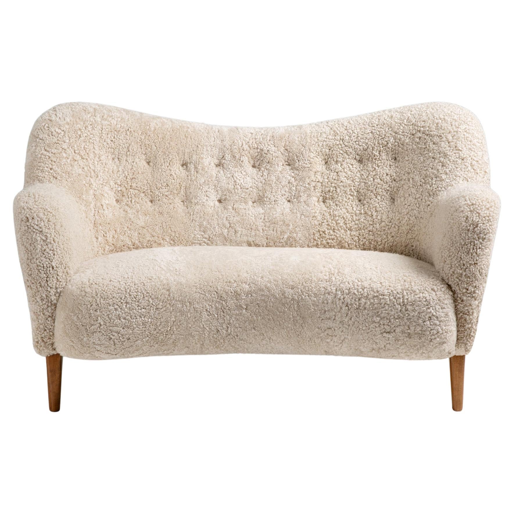 https://a.1stdibscdn.com/custom-made-sheepskin-love-seat-sofa-by-alfred-kristensen-for-sale/f_67442/f_387294521710887023803/f_38729452_1710887024460_bg_processed.jpg