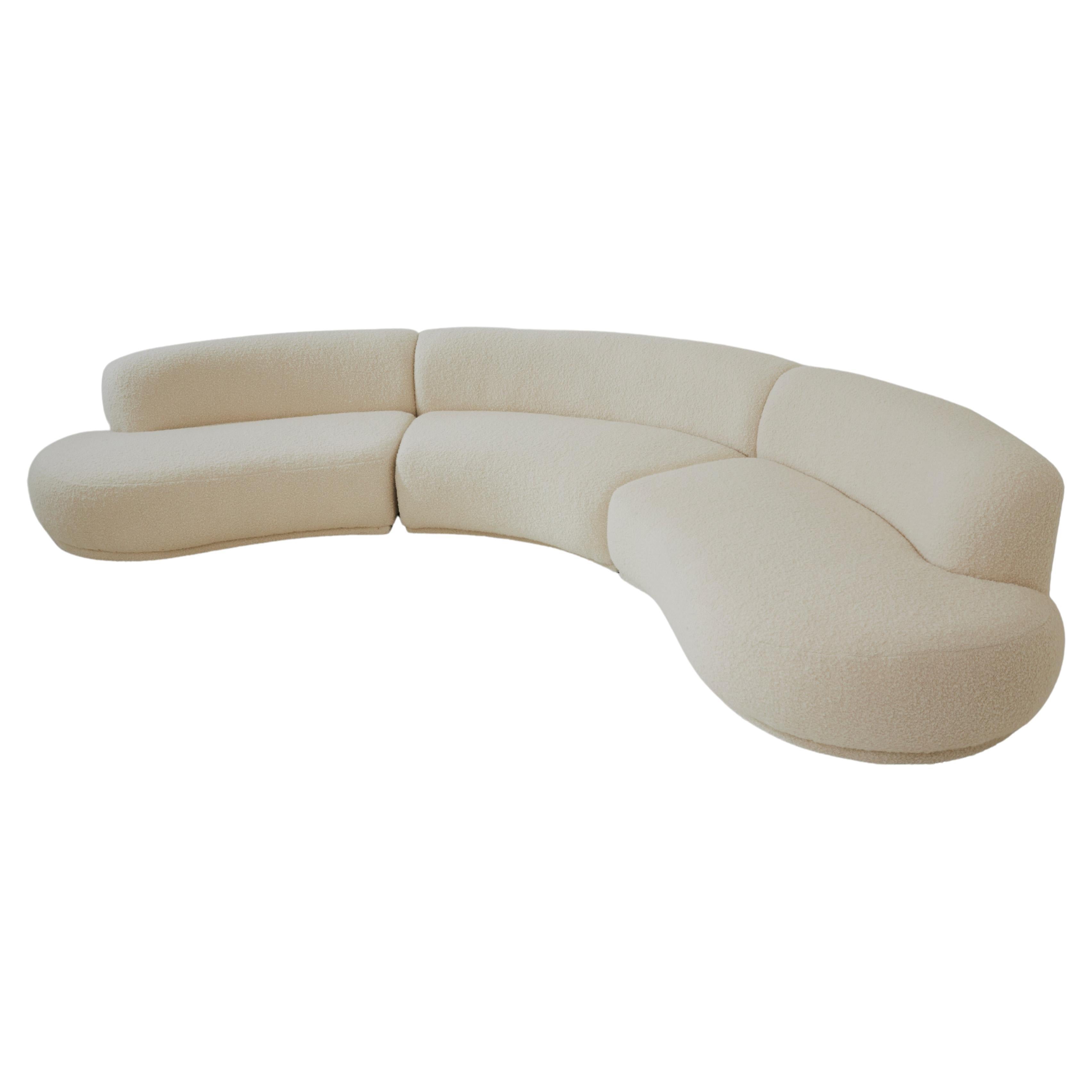 https://a.1stdibscdn.com/custom-boucle-wool-couch-made-in-paris-for-sale/f_97112/f_387462321709826384045/f_38746232_1709826385345_bg_processed.jpg