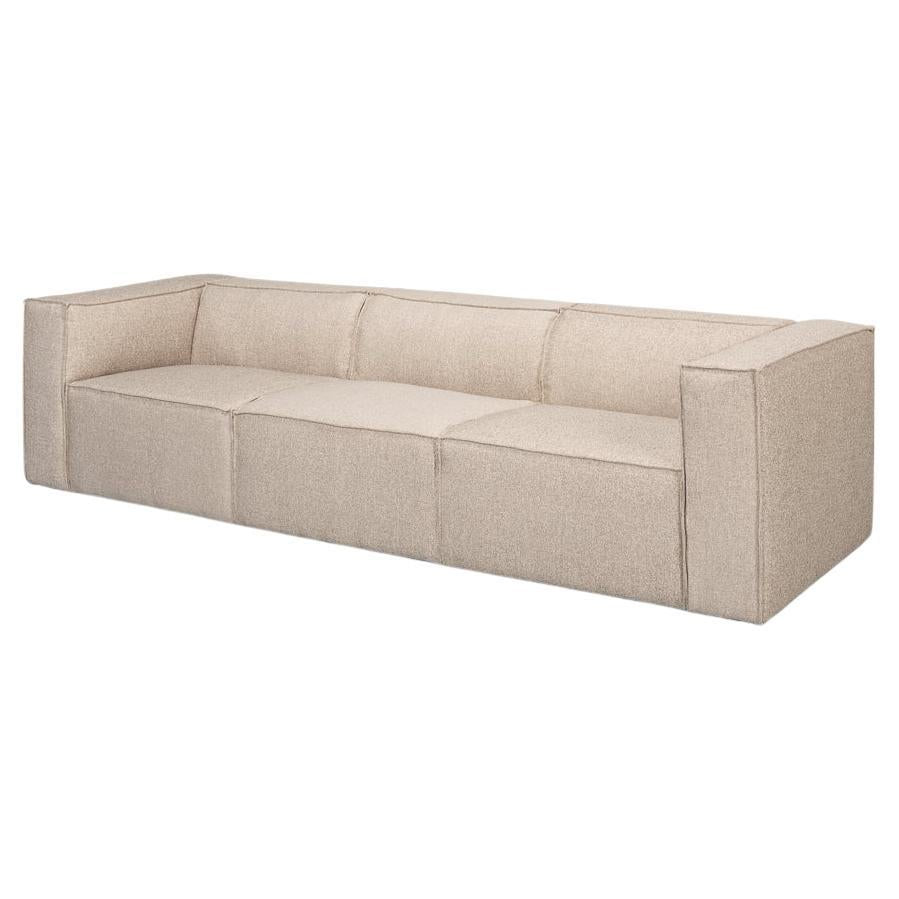 https://a.1stdibscdn.com/minimalist-linen-sofa-for-sale/f_8038/f_387562721709871728150/f_38756272_1709871728369_bg_processed.jpg