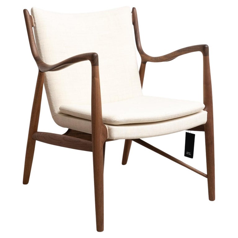 https://a.1stdibscdn.com/finn-juhl-45-chair-wood-and-fabric-for-sale/f_14272/f_387727821710009503183/f_38772782_1710009503543_bg_processed.jpg?width=768