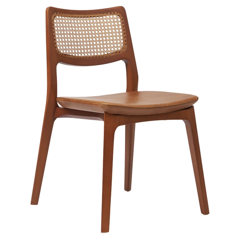 https://a.1stdibscdn.com/modern-style-aurora-chair-sculpted-in-walnut-finish-no-arms-leather-seating-for-sale/f_35593/f_390203621711486091782/f_39020362_1711486092703_bg_processed.jpg?width=768