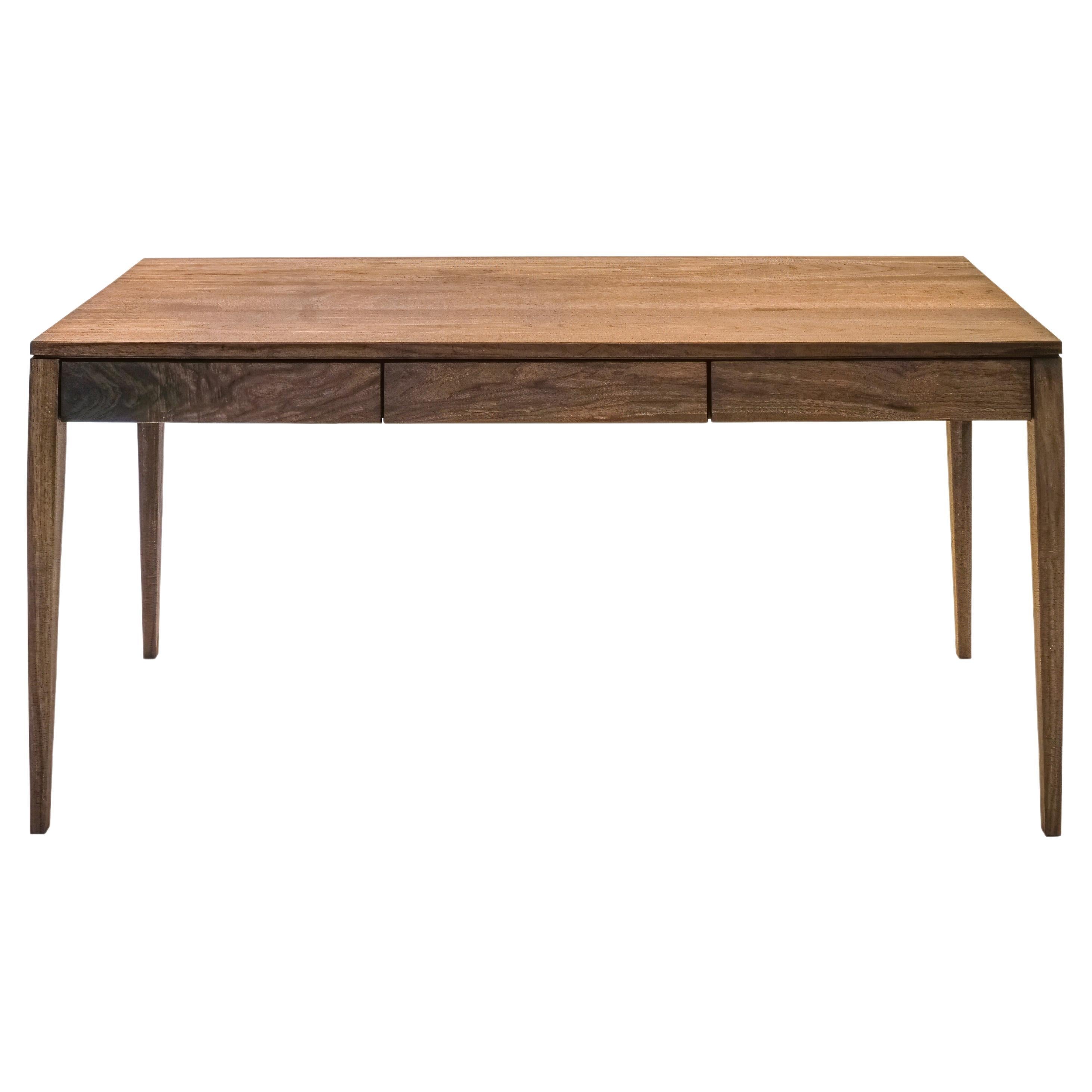 https://a.1stdibscdn.com/walnut-console-table-continuous-grain-drawer-fronts-for-sale/f_55692/f_390834021711908572591/f_39083402_1711908573484_bg_processed.jpg