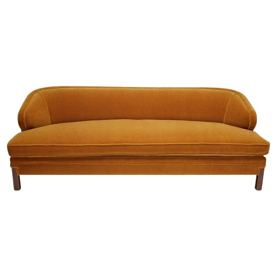 https://a.1stdibscdn.com/douglas-sofa-by-lawson-fenning-for-sale/f_8060/f_437871321740437329112/f_39156802_1712359244864_bg_processed.jpg
