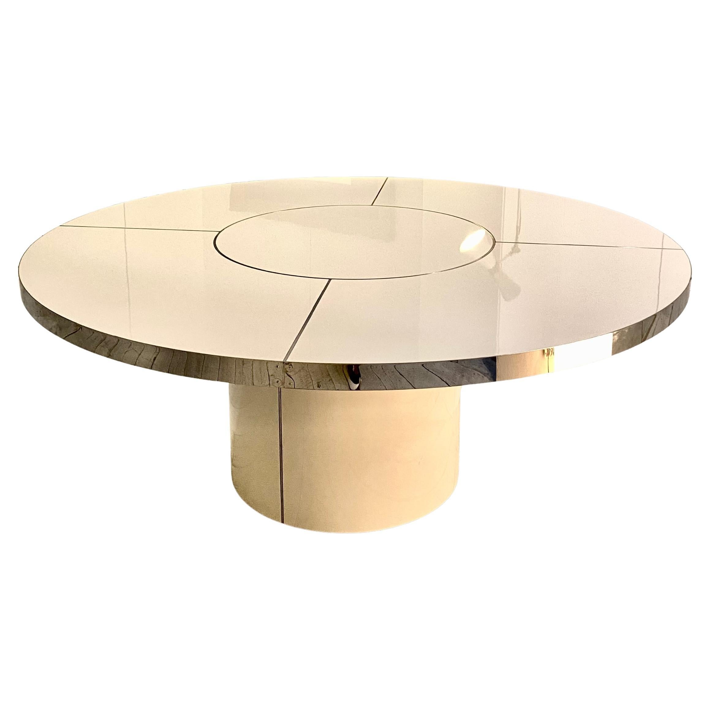 https://a.1stdibscdn.com/antique-white-round-table-in-high-gloss-laminate-steel-marquetry-xxl-for-sale/f_40561/f_393943021713874653495/f_39393302_1713870873560_bg_processed.jpg