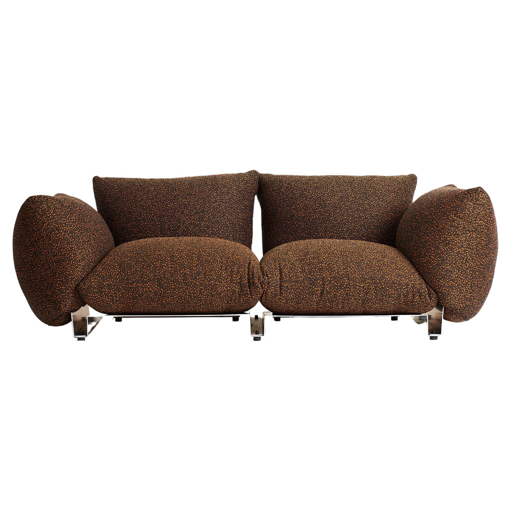 https://a.1stdibscdn.com/the-pillow-sofa-double-seat-modular-upholstered-sofa-with-aluminum-frame-for-sale/f_28533/f_397572121715904317567/f_39757212_1715904319351_bg_processed.jpg