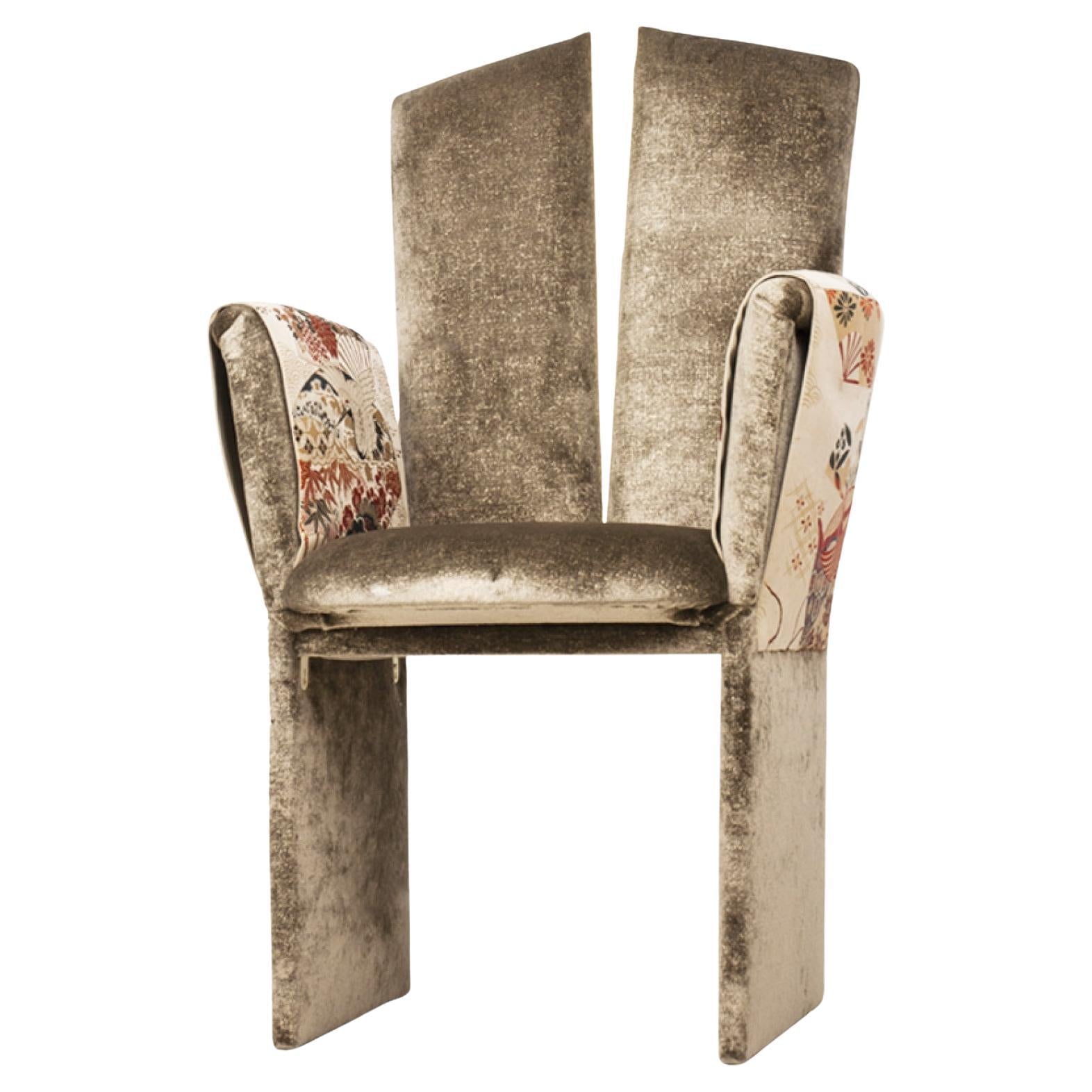 https://a.1stdibscdn.com/kimono-contemporary-chair-velvet-vintage-kimono-silk-silvered-glass-brass-for-sale/f_16022/f_398094121716280306200/f_39809412_1716280306650_bg_processed.jpg