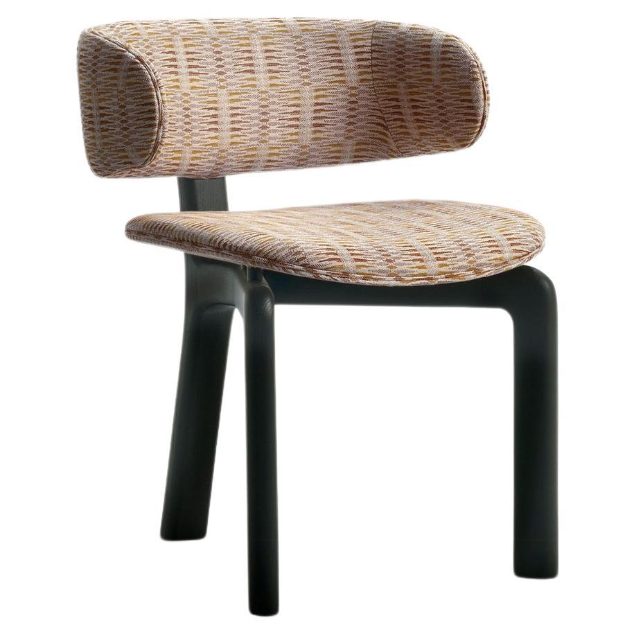 https://a.1stdibscdn.com/hunt-three-legs-chair-in-fabric-black-ash-dainelli-studio-for-somaschini-for-sale/f_97422/f_400788121717753832623/f_40078812_1717753832859_bg_processed.jpg