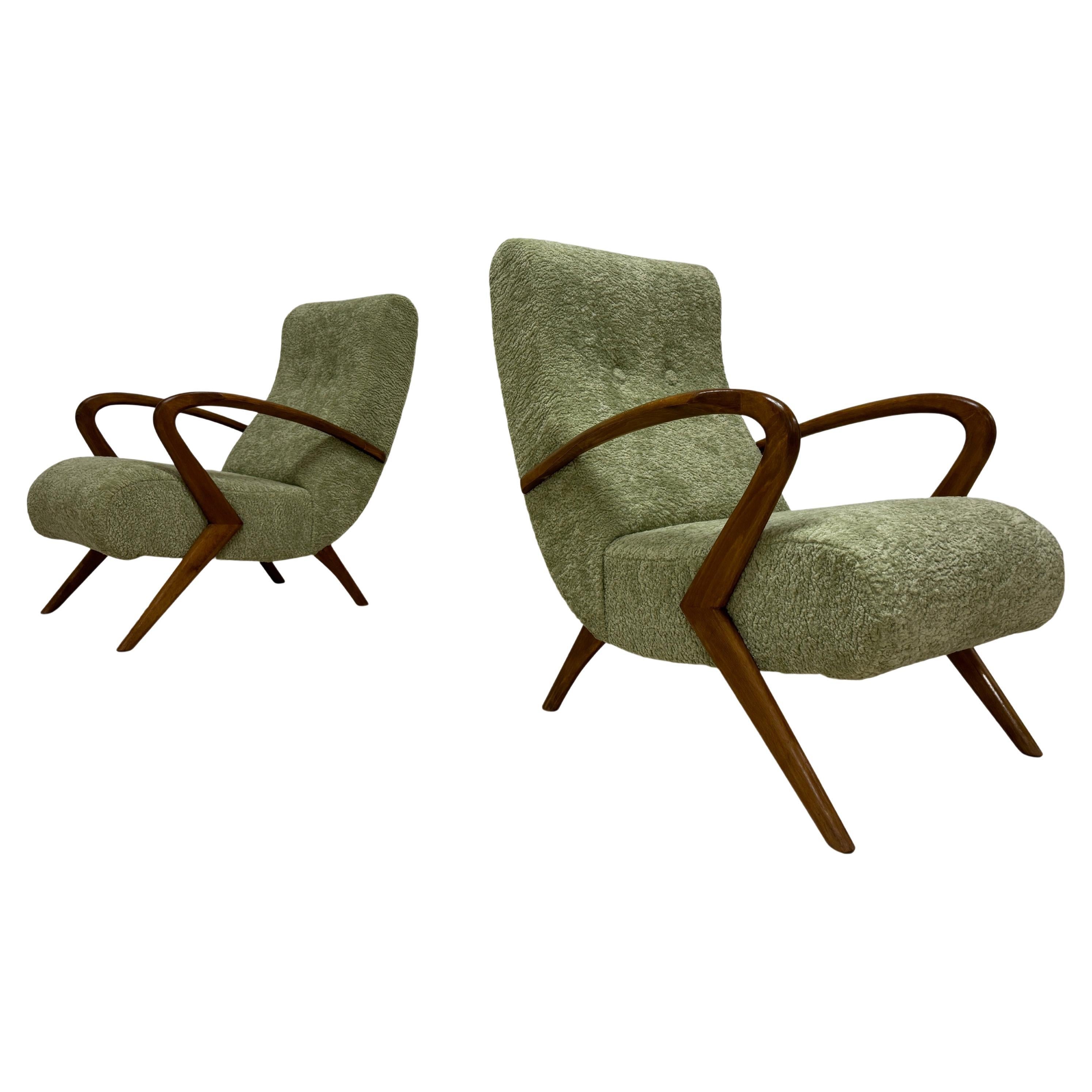 https://a.1stdibscdn.com/pair-of-contemporary-italian-armchairs-for-sale/f_47872/f_403874321719586795963/f_40387432_1719586797199_bg_processed.jpg