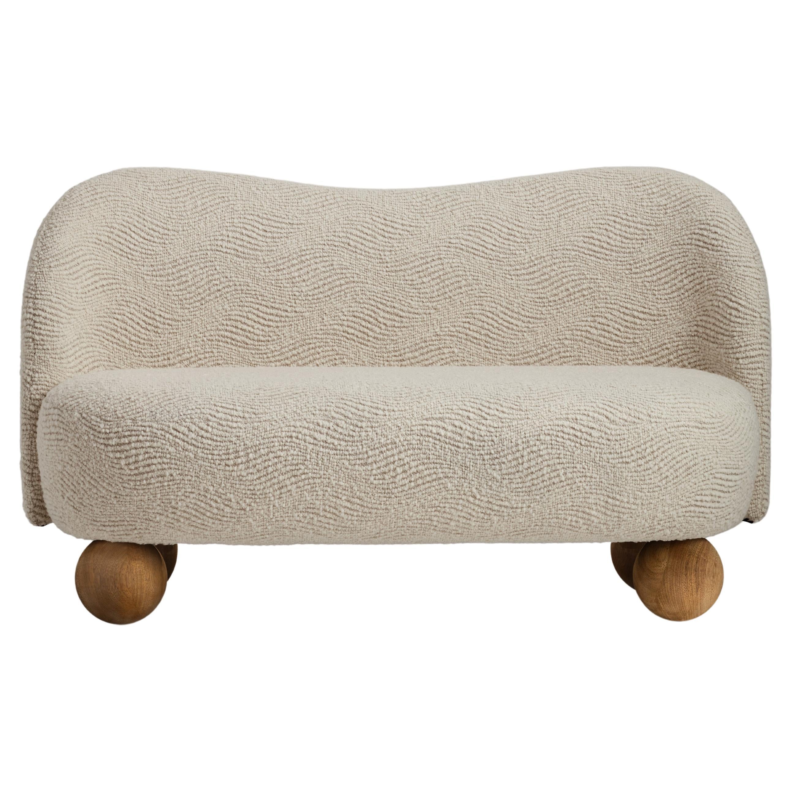 https://a.1stdibscdn.com/victoria-sofa-by-le-berre-vevaud-for-sale/f_12192/f_404415121720006733053/f_40441512_1720006734273_bg_processed.jpg