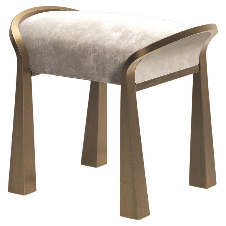 https://a.1stdibscdn.com/velvet-upholstered-stool-with-sculptural-brass-legs-by-ry-augousti-for-sale/f_45491/f_406271921721023807516/f_40627192_1721023808044_bg_processed.jpg?width=768