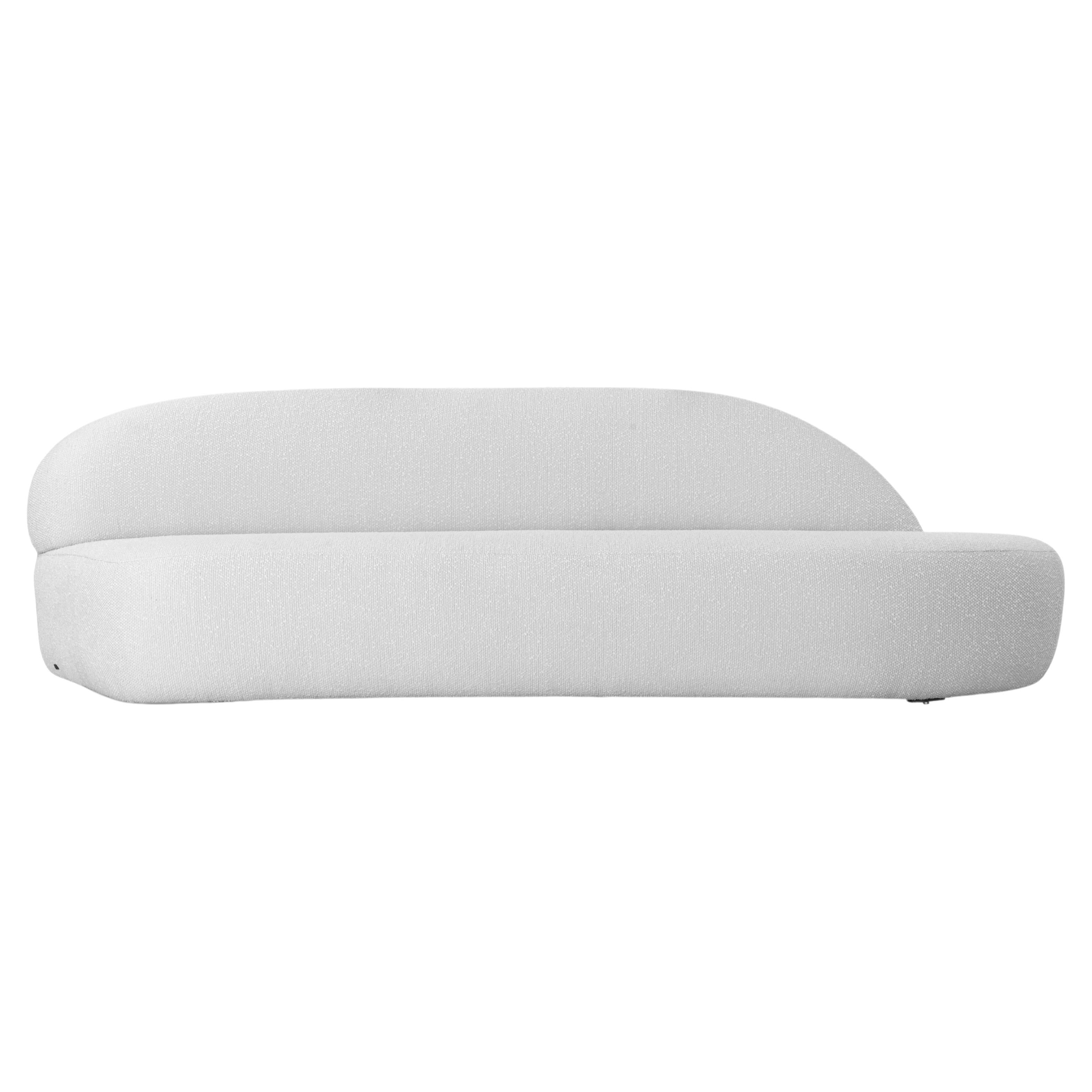 https://a.1stdibscdn.com/ruy-sofa-in-white-fabric-left-side-for-sale/f_52822/f_407307821721662773227/f_40730782_1721662774361_bg_processed.jpg