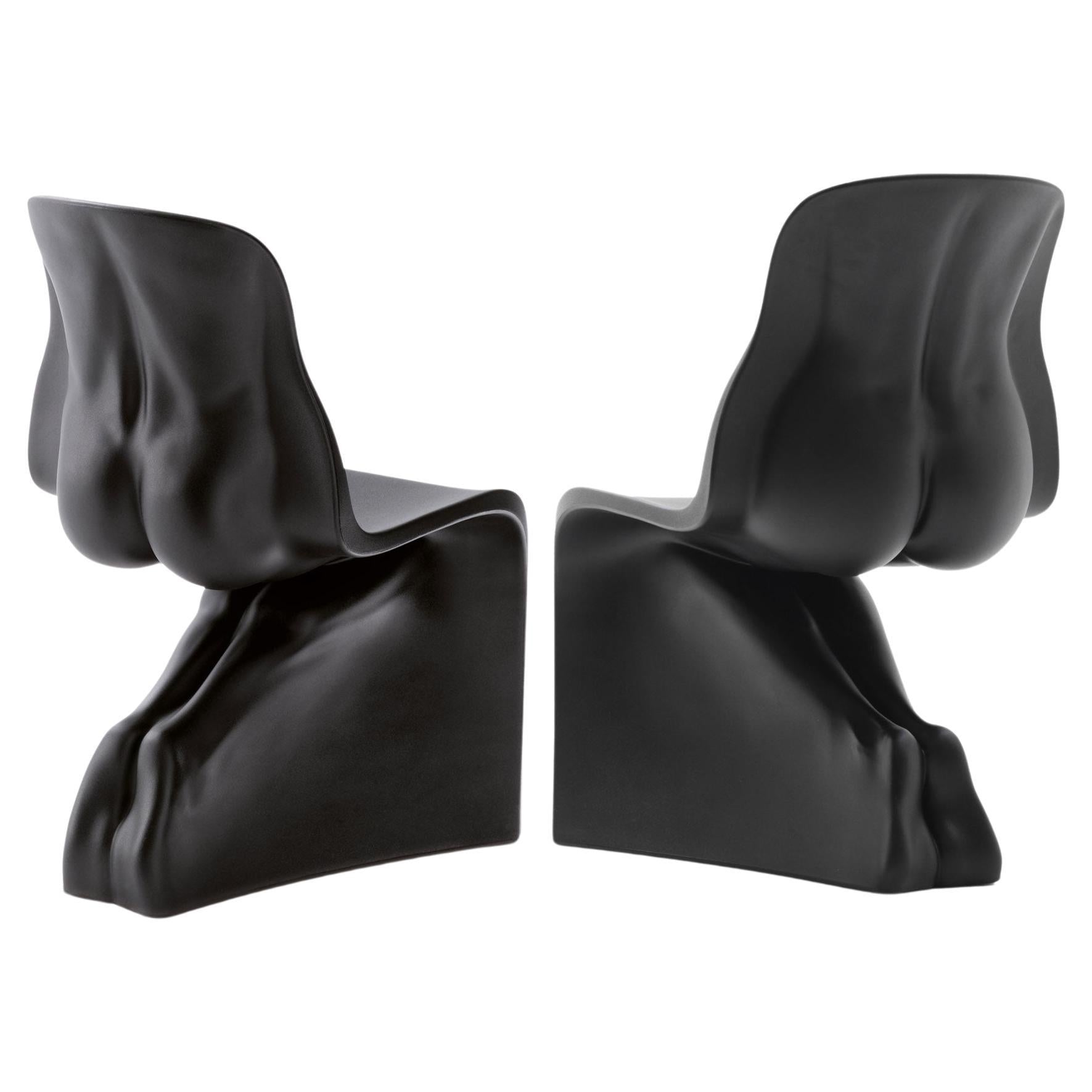 https://a.1stdibscdn.com/casamania-himher-set-of-two-matt-chairs-in-black-by-fabio-novembre-for-sale/f_16392/f_408043921721992699281/f_40804392_1721992699740_bg_processed.jpg