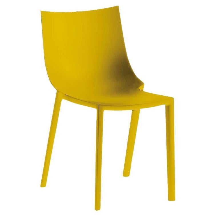 https://a.1stdibscdn.com/in-stock-bo-stackable-small-chair-polypropylene-mustard-yellow-by-driade-for-sale/f_10794/f_409878521723095292236/f_40987852_1723095292381_bg_processed.jpg