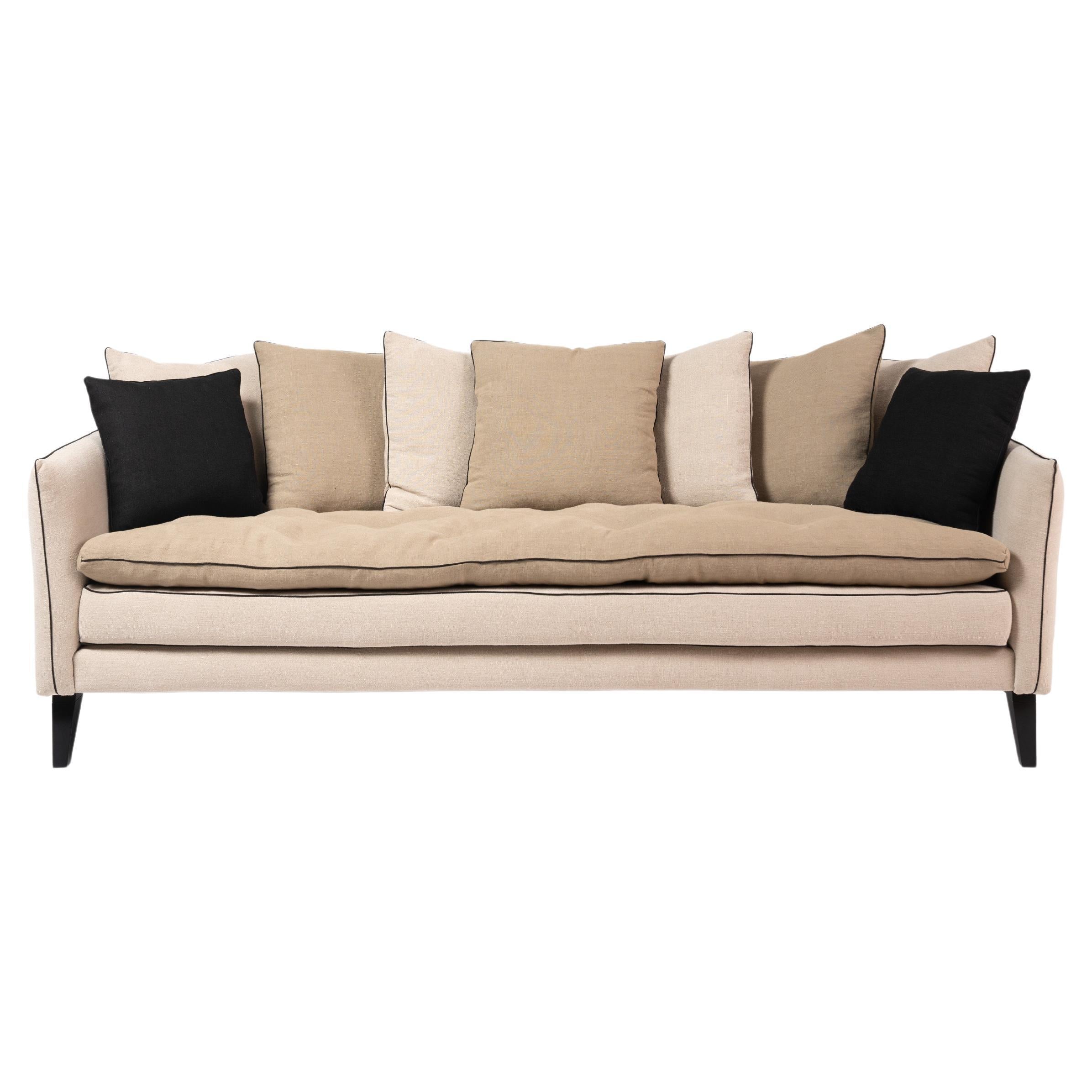 https://a.1stdibscdn.com/jaipur-sofa-by-ralph-m-for-sale/f_12192/f_409981821723140793208/f_40998182_1723140793948_bg_processed.jpg