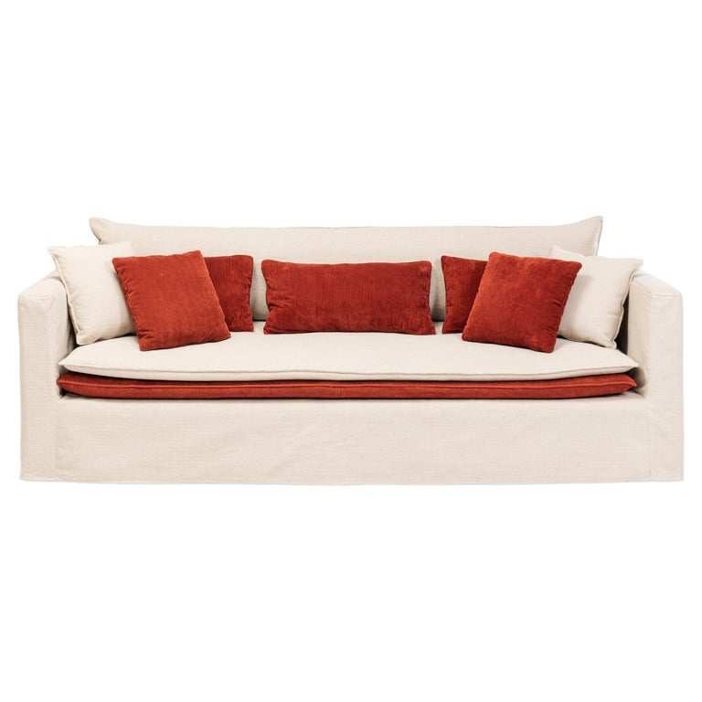 https://a.1stdibscdn.com/massai-sofa-by-ralph-m-for-sale/f_12192/f_410001621723149583145/f_41000162_1723149583899_bg_processed.jpg?width=768