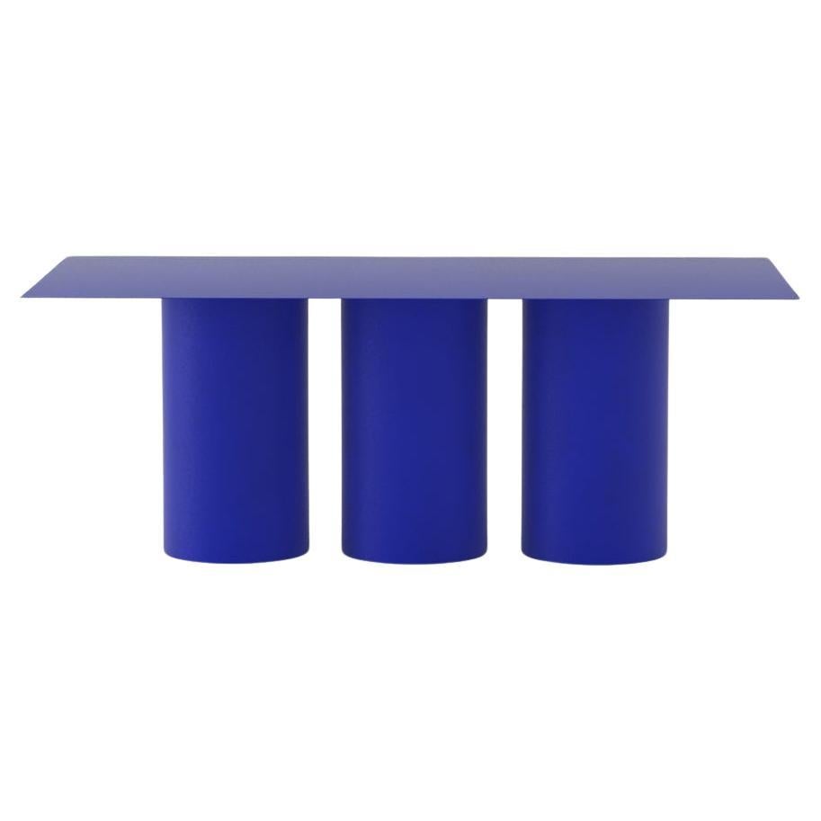 https://a.1stdibscdn.com/blue-yves-tripod-dining-table-for-sale/f_90372/f_411545421724274283869/f_41154542_1724274284075_bg_processed.jpg
