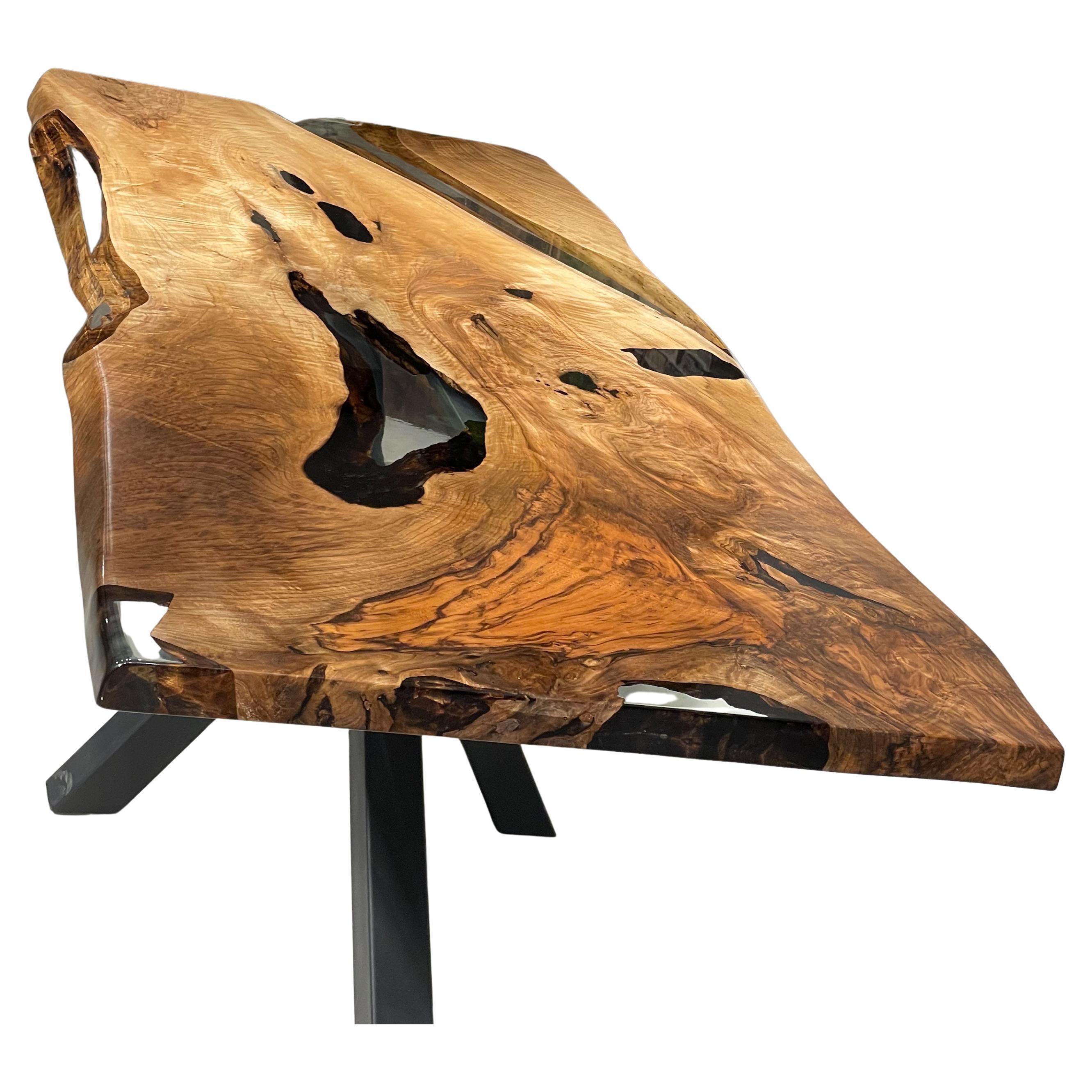 https://a.1stdibscdn.com/wood-table-custom-live-edge-epoxy-resin-wooden-table-live-edge-table-for-sale/f_91932/f_413271321748256302980/f_41327132_1748256304314_bg_processed.jpg
