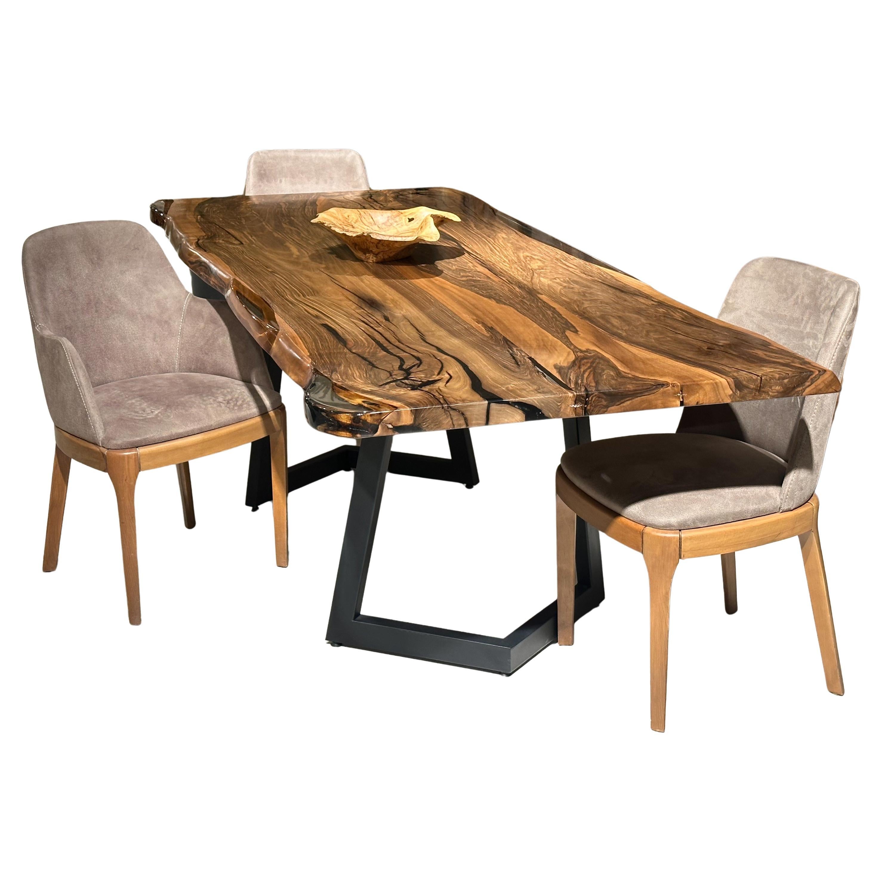 https://a.1stdibscdn.com/walnut-wood-live-edge-custom-furniture-luxury-modern-wooden-dine-table-for-6-for-sale/f_91932/f_413398421725530958695/f_41339842_1725530959903_bg_processed.jpg