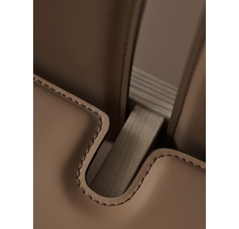 https://a.1stdibscdn.com/scarpa-chair-925-in-mocca-stained-ash-frame-by-afra-and-tobias-scarpa-for-sale-picture-4/f_14272/f_480997421766566210740/f_41348102_6_master.jpg