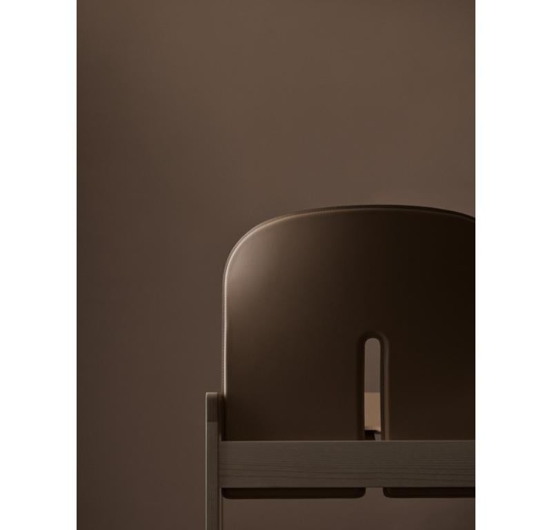 https://a.1stdibscdn.com/scarpa-chair-925-in-mocca-stained-ash-frame-by-afra-and-tobias-scarpa-for-sale-picture-6/f_14272/f_480997421766566211239/f_41348102_8_master.jpg